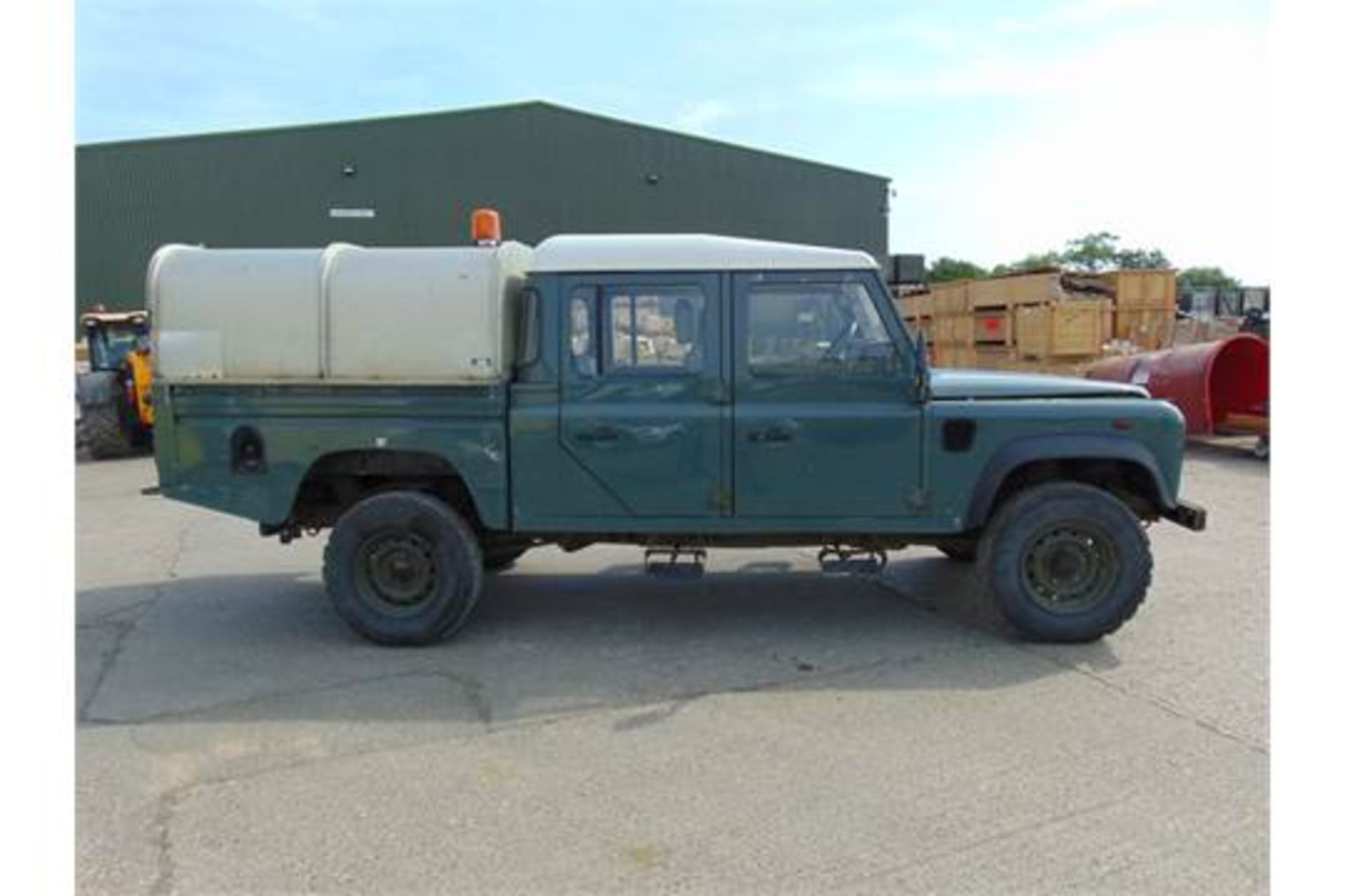 Land Rover Defender 130 TD5 Double Cab Pick Up - Image 5 of 17