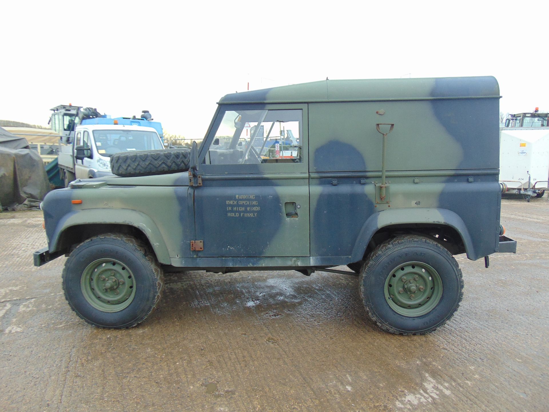 Land Rover Defender 90 Hard Top - Image 4 of 19