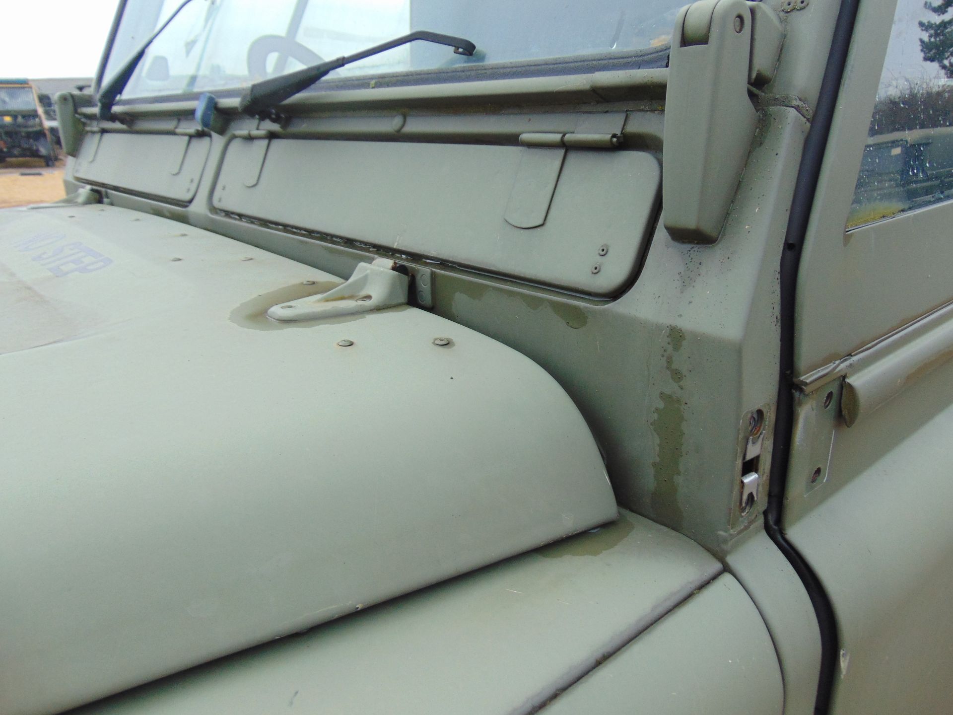 Land Rover Defender 110 Winterised Hard Top - Image 21 of 25