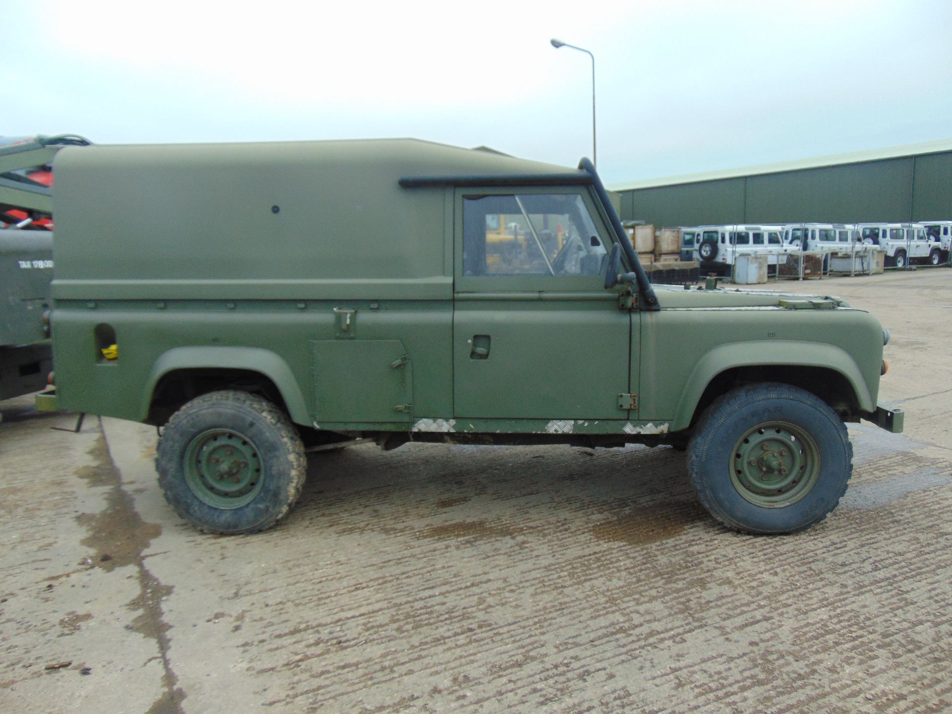 Land Rover Defender TITHONUS 110 Hard Top - Image 5 of 19