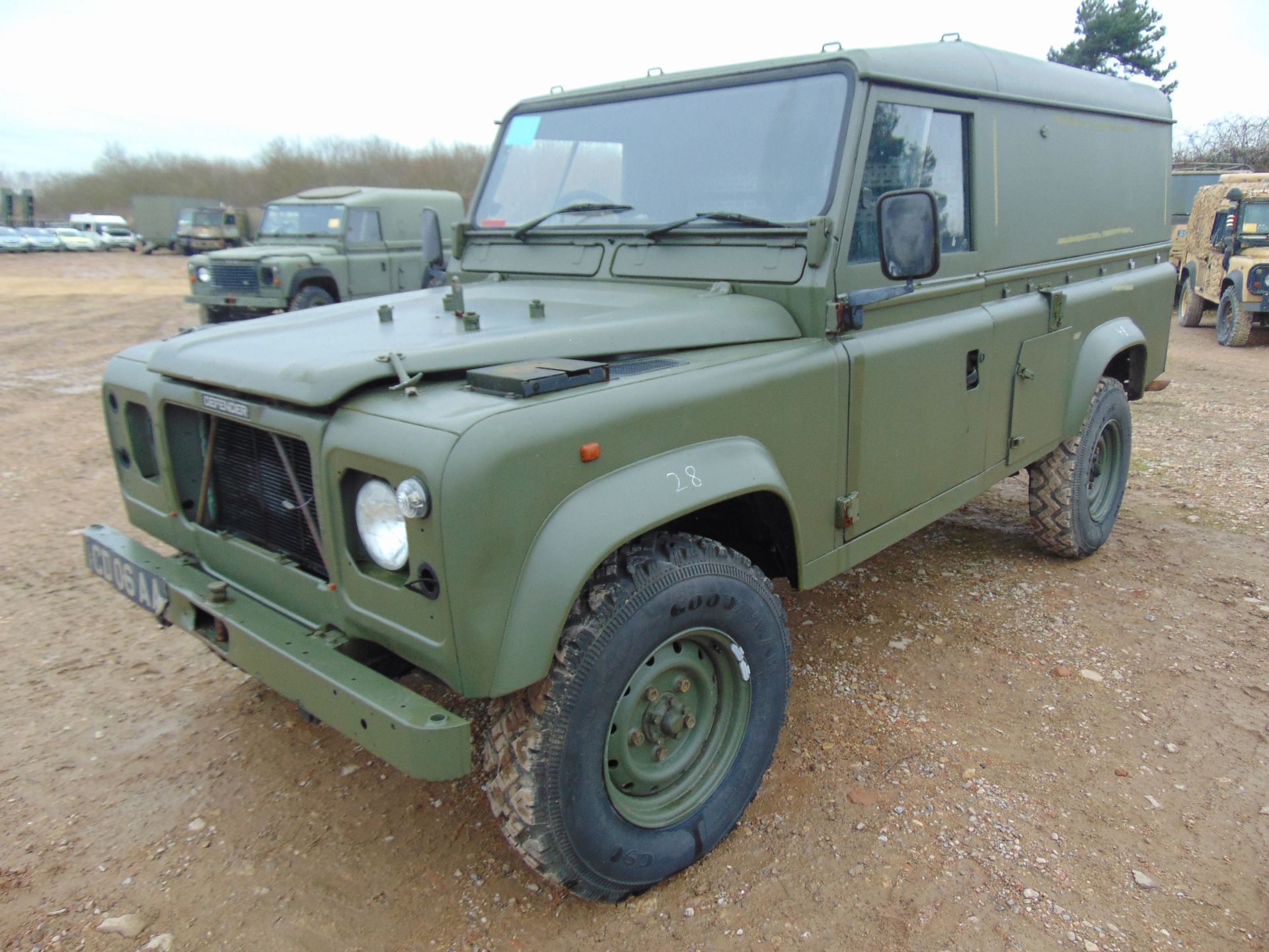 Land Rover Defender 110 Hard Top R380 Gearbox - Image 3 of 19