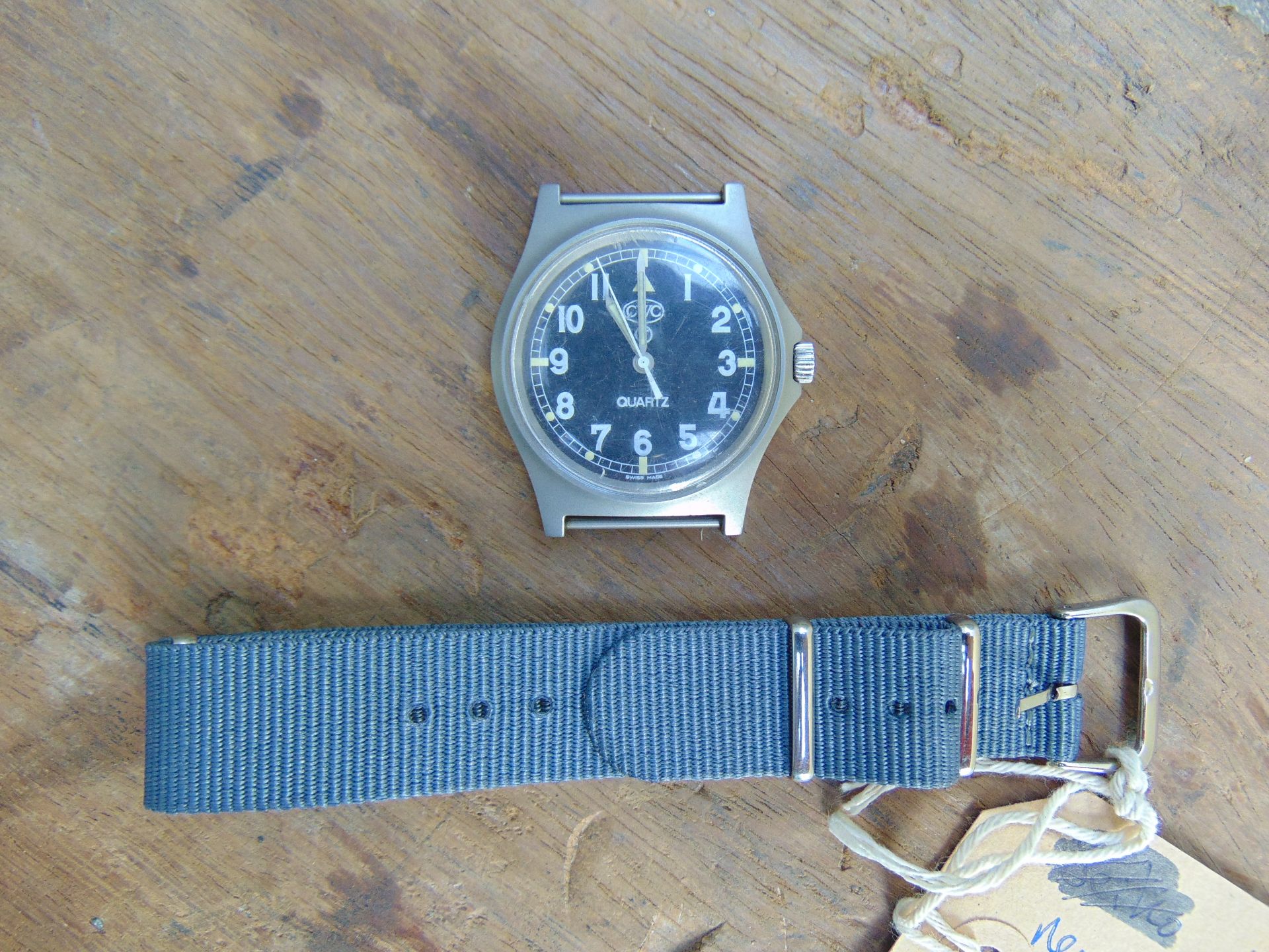 1 Genuine British Army, CWC quartz wrist watch - Image 3 of 5