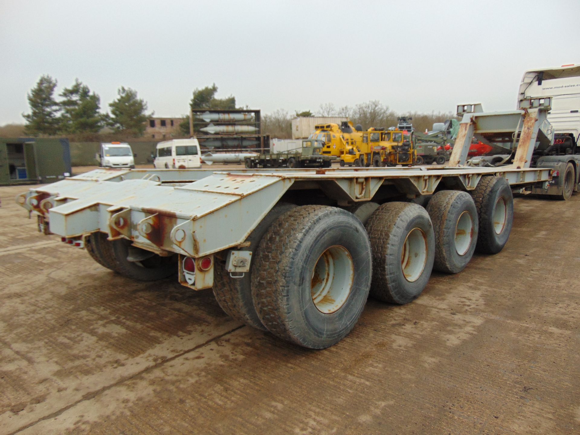 M747 60 Ton Low Loader Heavy Equipment (H.E.T.) Trailer - Image 2 of 20