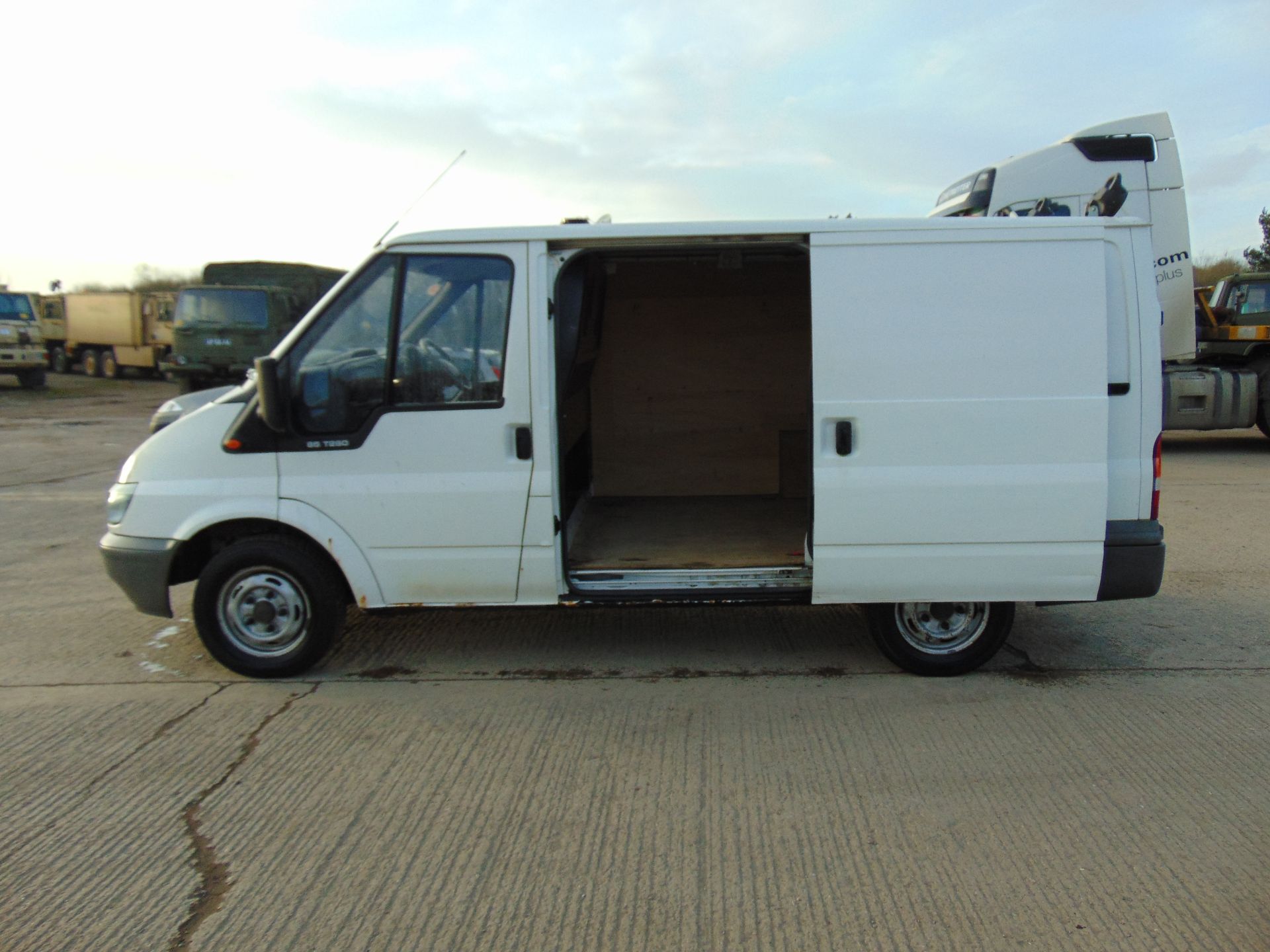 Ford Transit T260 Panel Van - Image 5 of 18