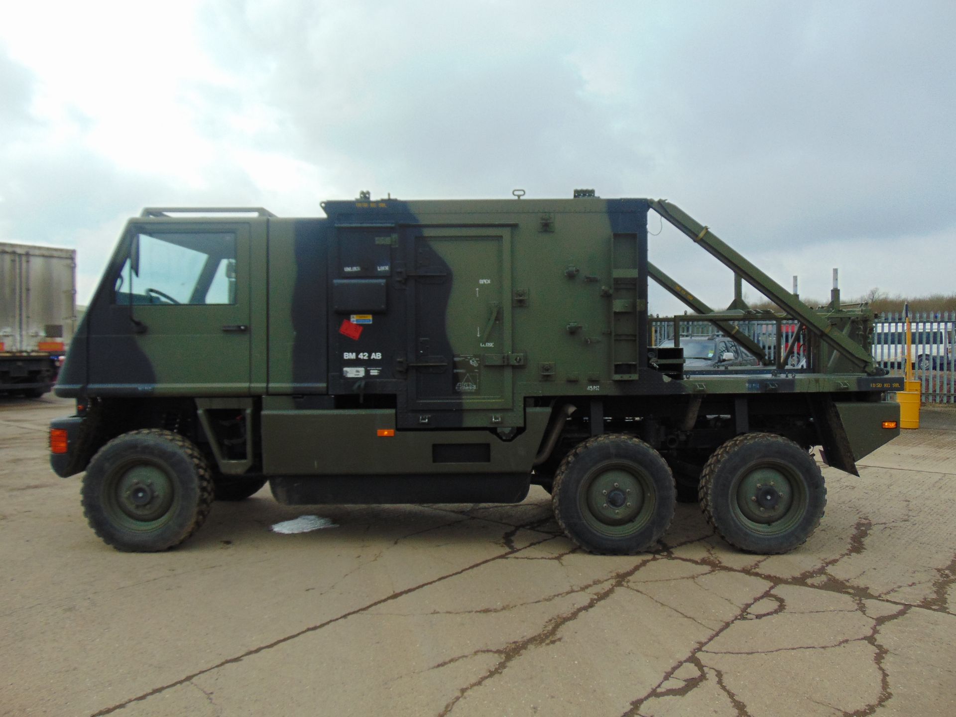 Ex Reserve Left Hand Drive Mowag Bucher Duro II 6x6 High-Mobility Tactical Vehicle - Image 5 of 15