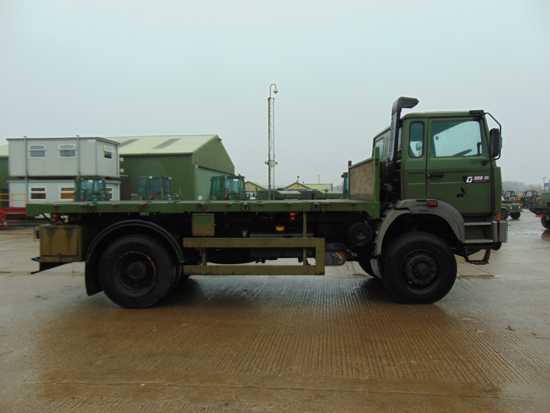 Renault G300 Maxter RHD 4x4 8T Cargo Truck with fitted winch - Image 6 of 16