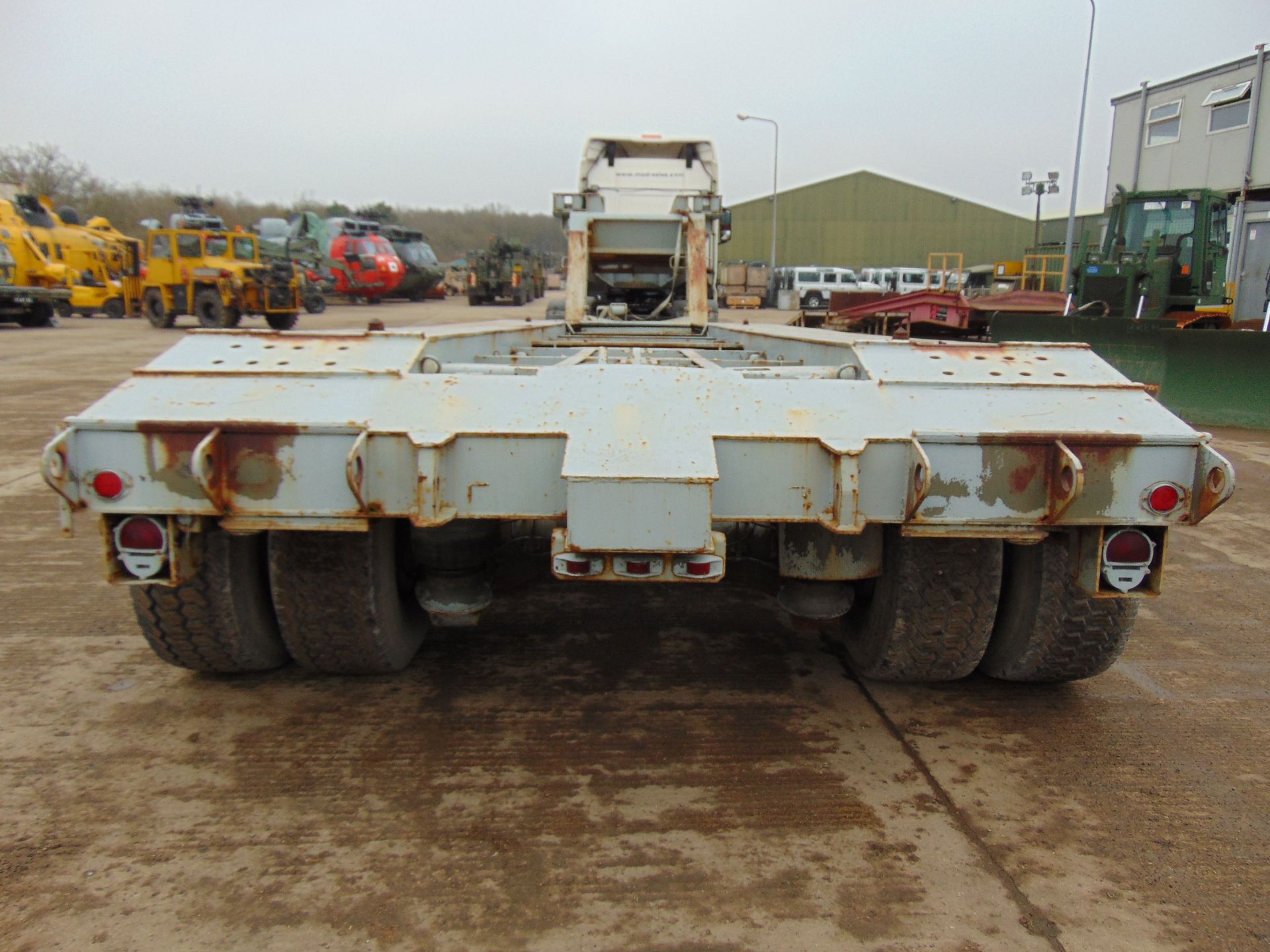 M747 60 Ton Low Loader Heavy Equipment (H.E.T.) Trailer - Image 3 of 20