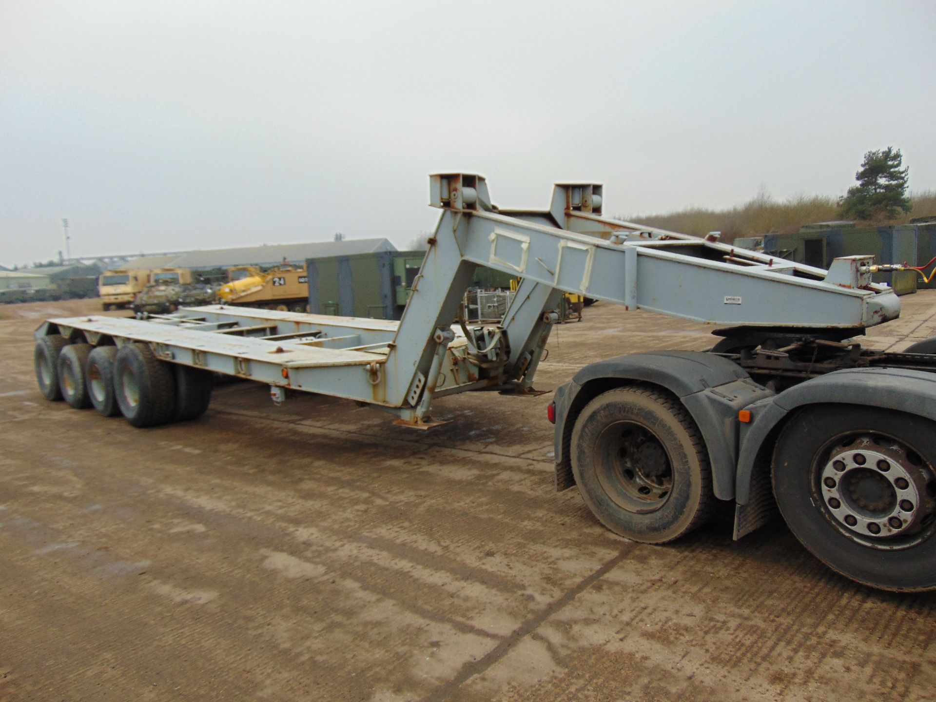 M747 60 Ton Low Loader Heavy Equipment (H.E.T.) Trailer - Image 4 of 20