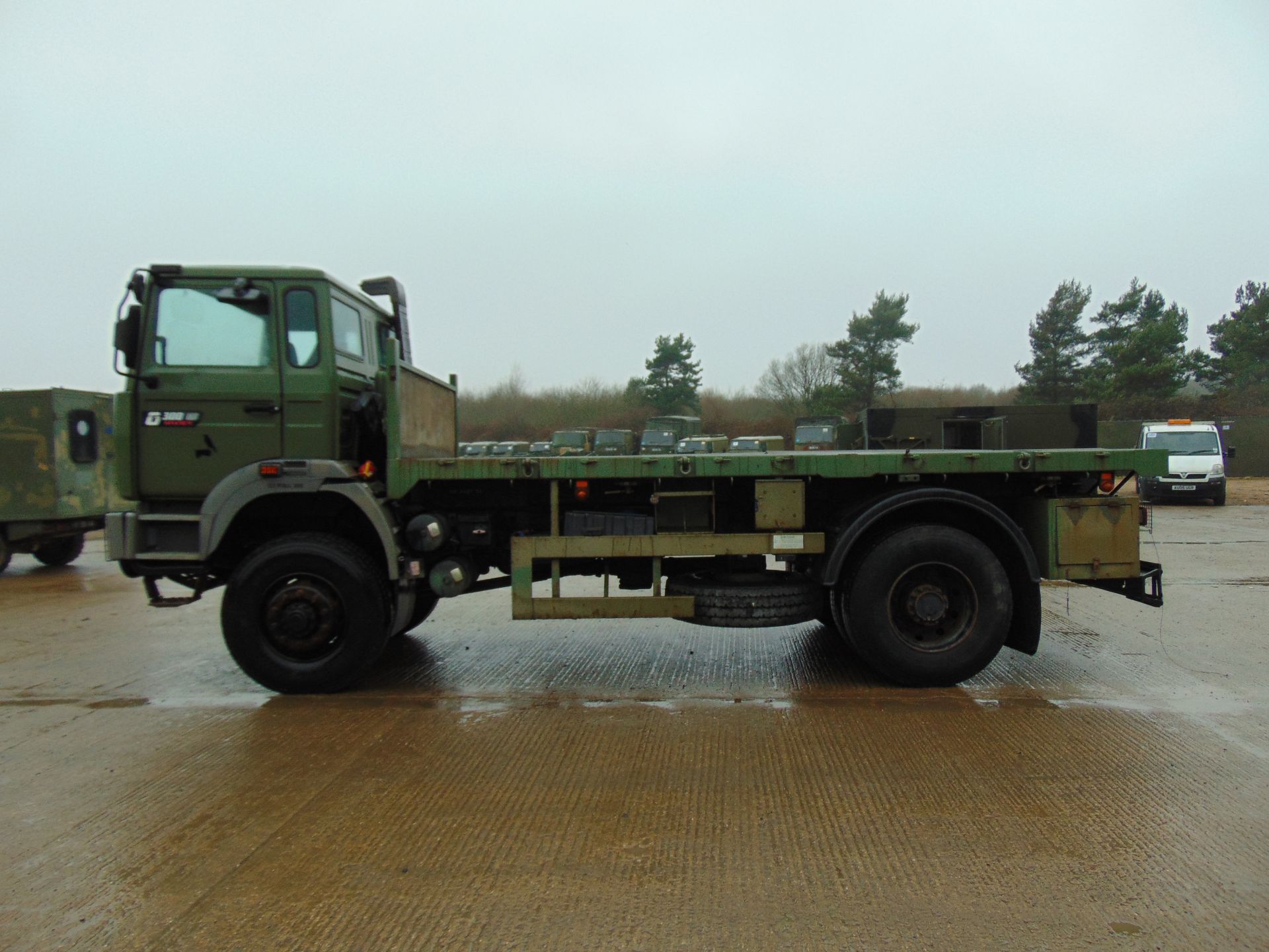 Renault G300 Maxter RHD 4x4 8T Cargo Truck with fitted winch - Image 4 of 16