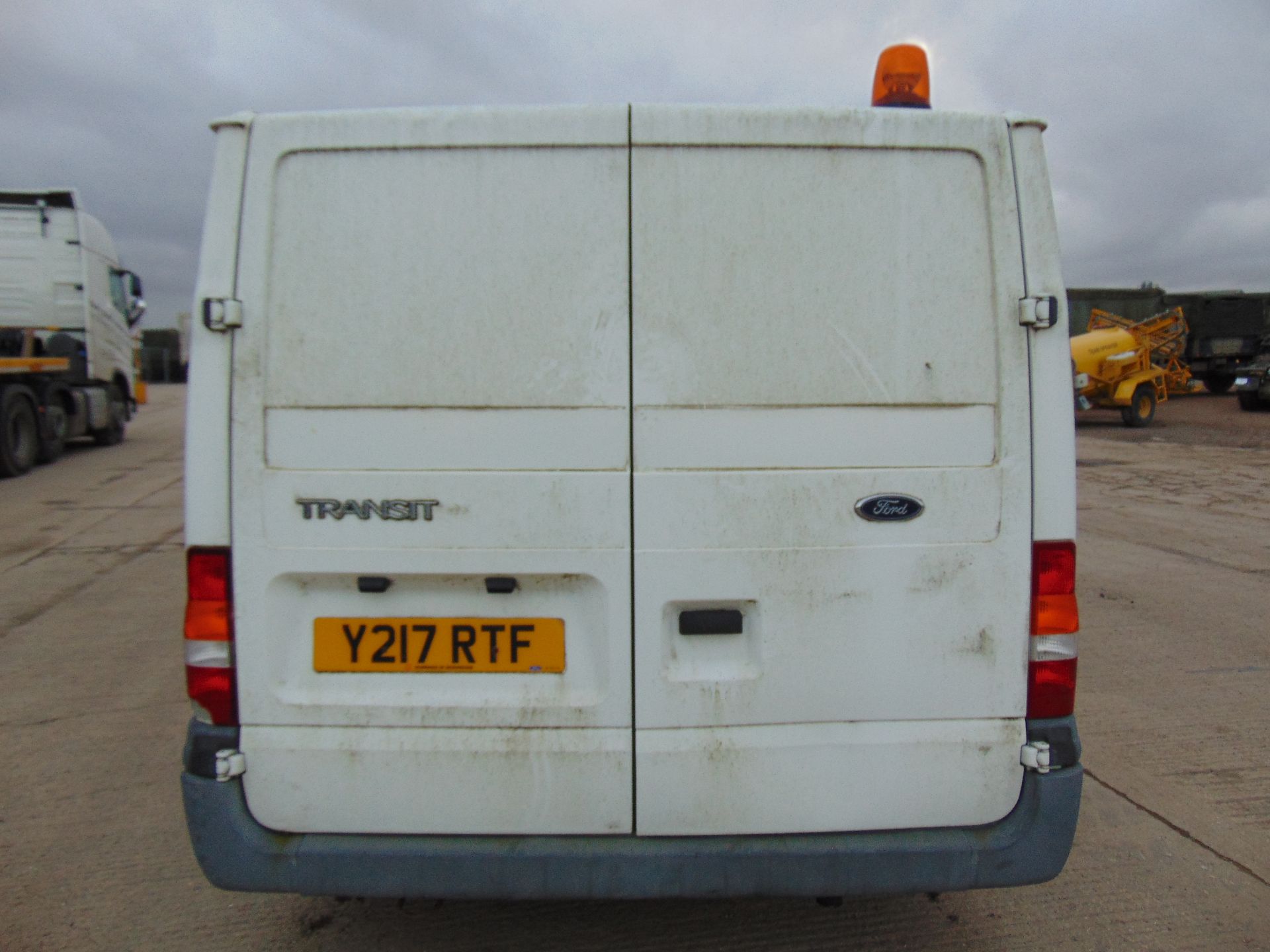 Ford Transit T260 Crewcab Panel Van - Image 8 of 20