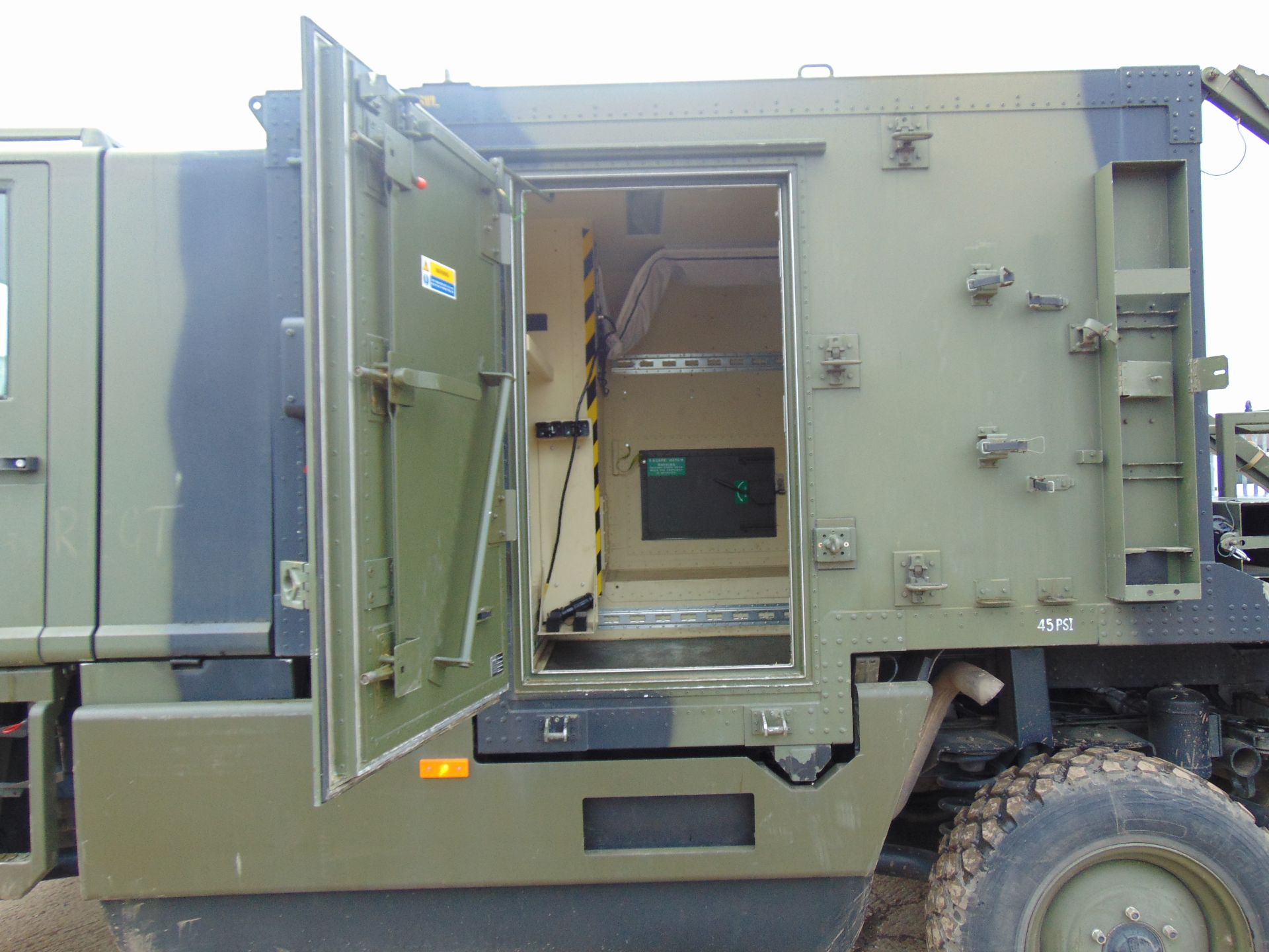 Ex Reserve Left Hand Drive Mowag Bucher Duro II 6x6 High-Mobility Tactical Vehicle - Image 7 of 15