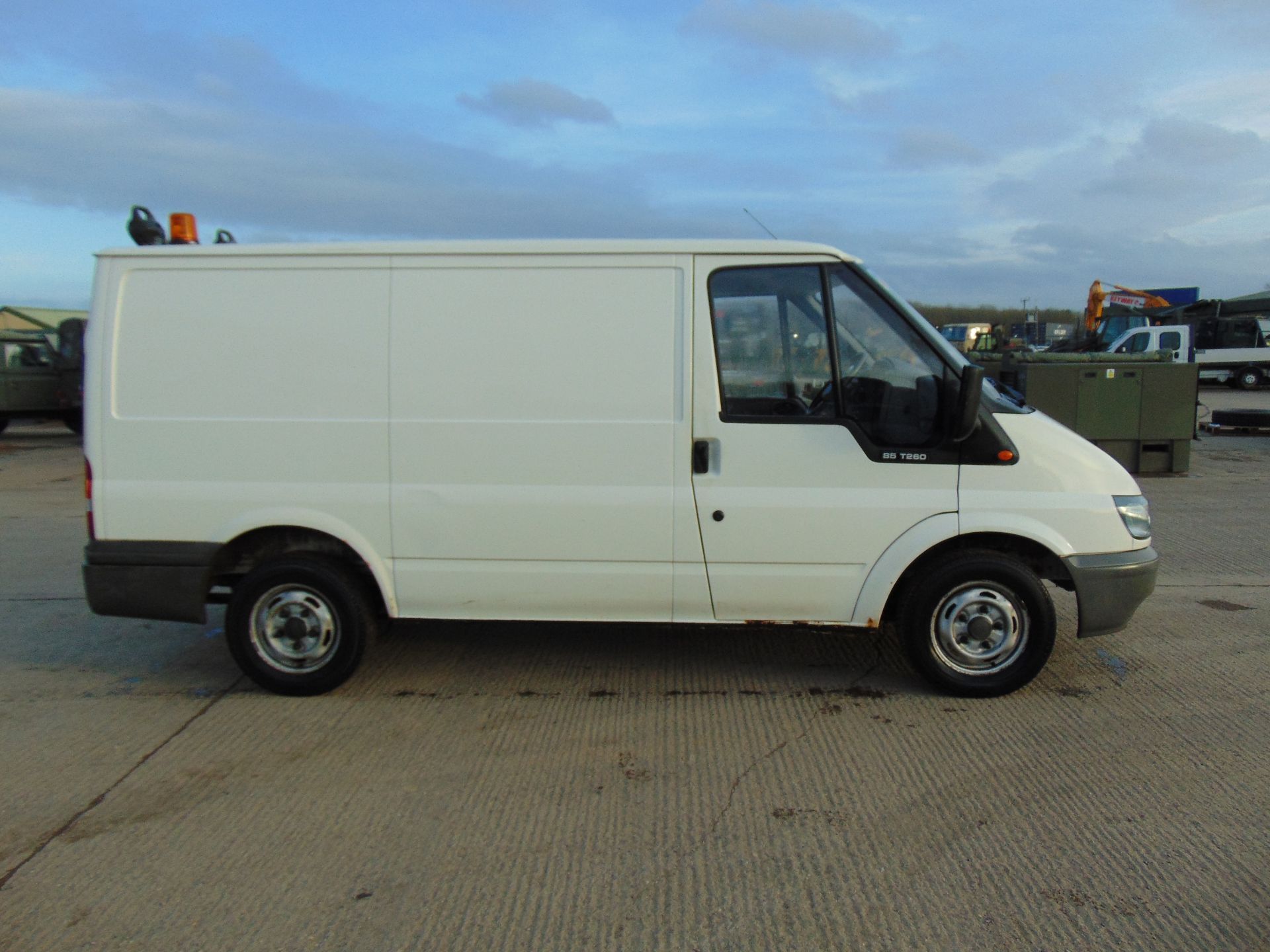 Ford Transit T260 Panel Van - Image 6 of 18