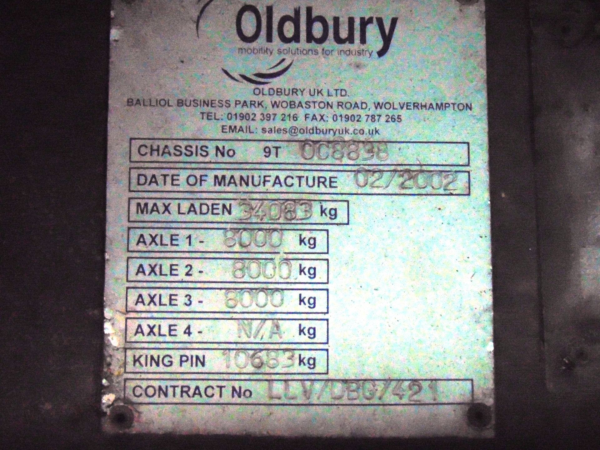2002 Oldbury Tri Axle Sliding Deck Plant Trailer - Image 13 of 24