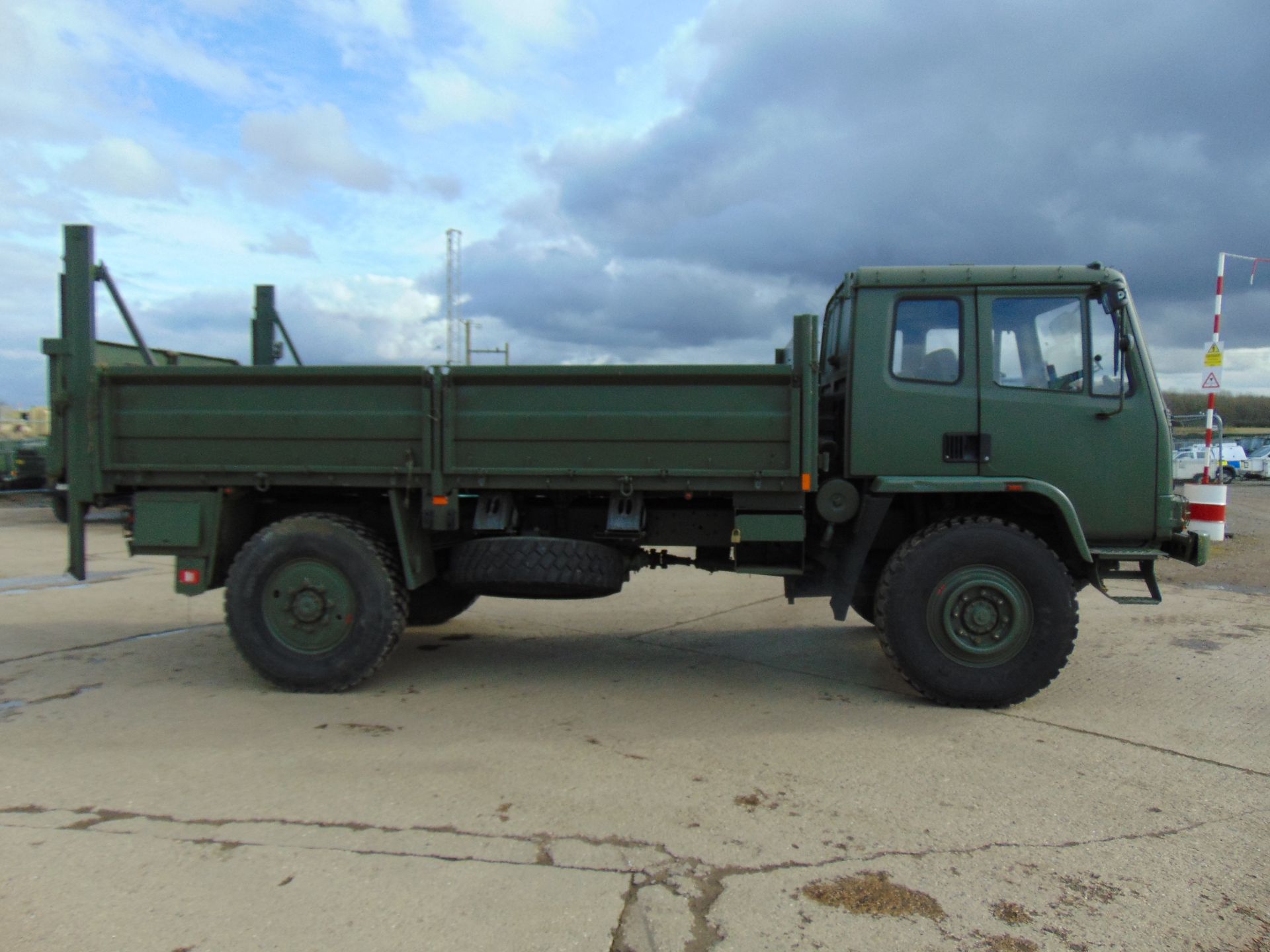 Leyland Daf 45/150 4 x 4 with Ratcliff 1000Kg Tail Lift - Image 5 of 19