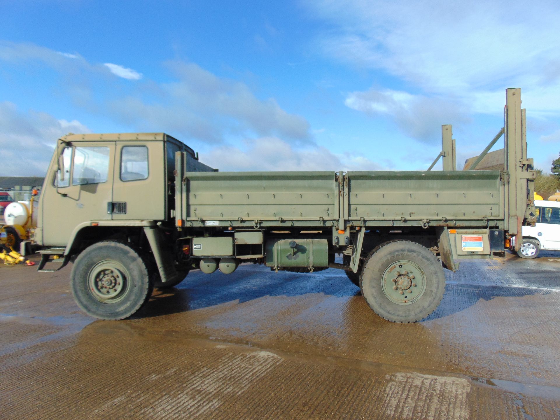 Leyland Daf 45/150 4 x 4 with Ratcliff 1000Kg Tail Lift - Image 4 of 16