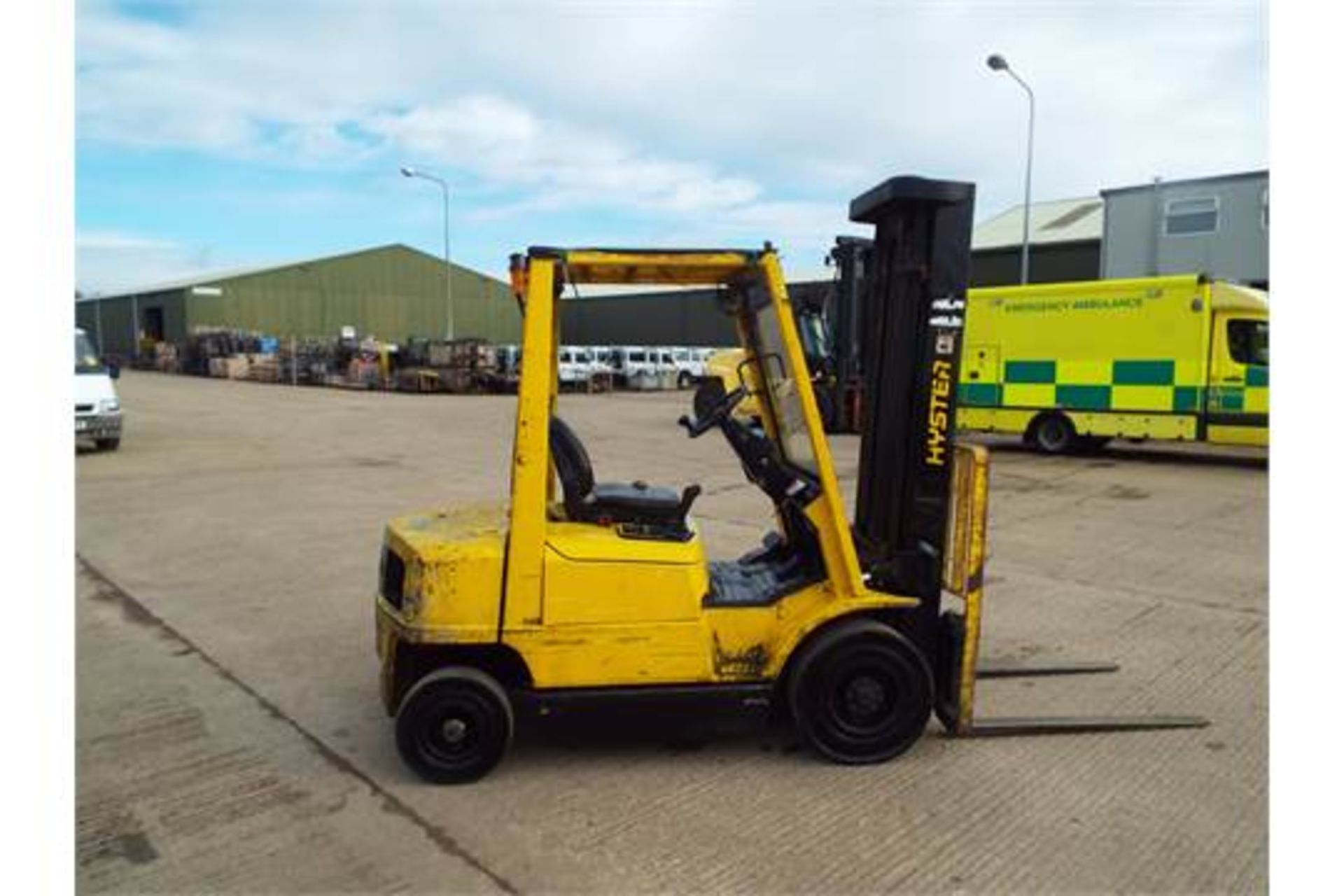 Hyster H2.00XM Counter Balance Diesel Forklift - Image 9 of 18