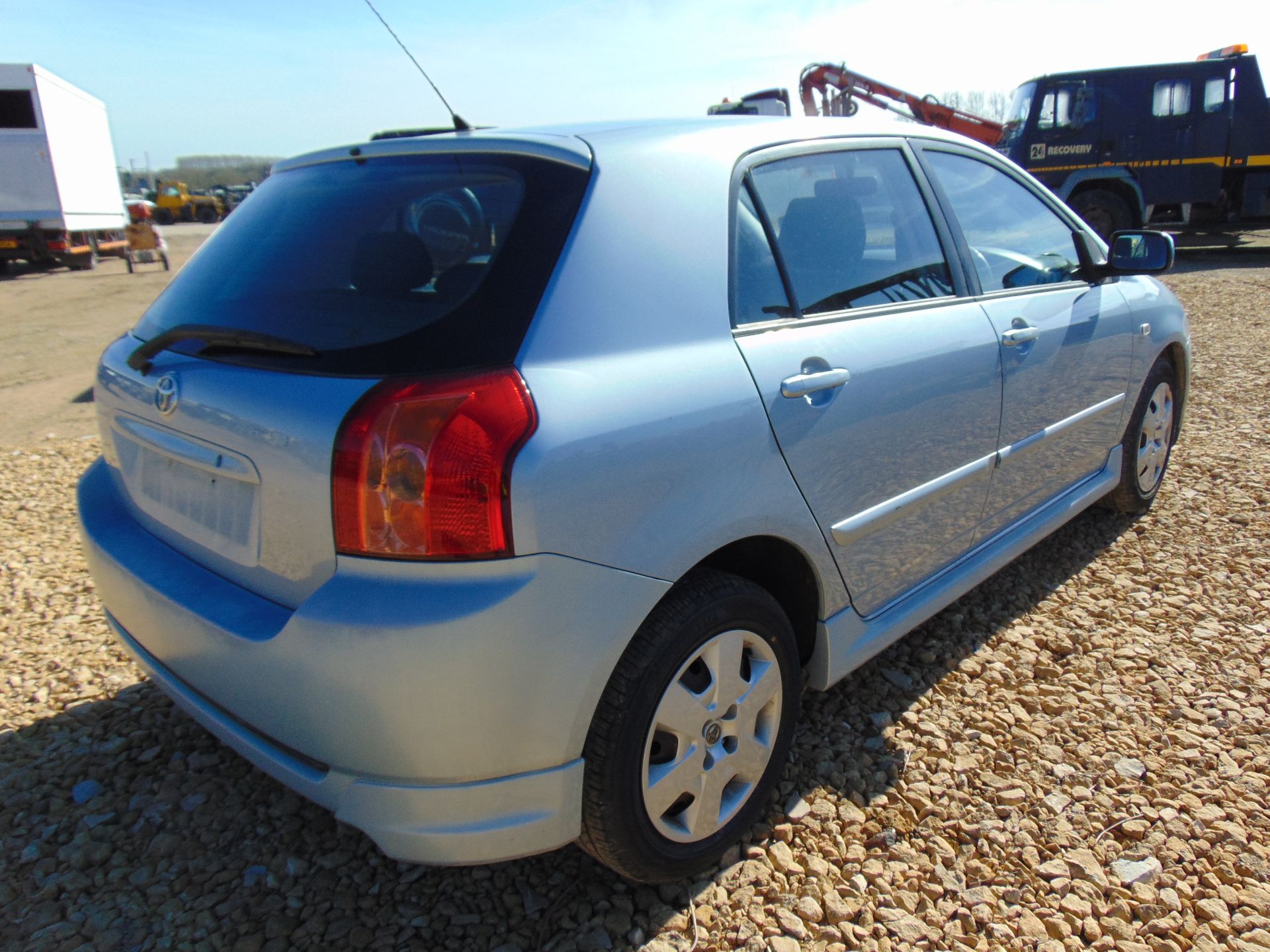 Toyota Corolla 1.6 Petrol Hatchback - Image 6 of 16