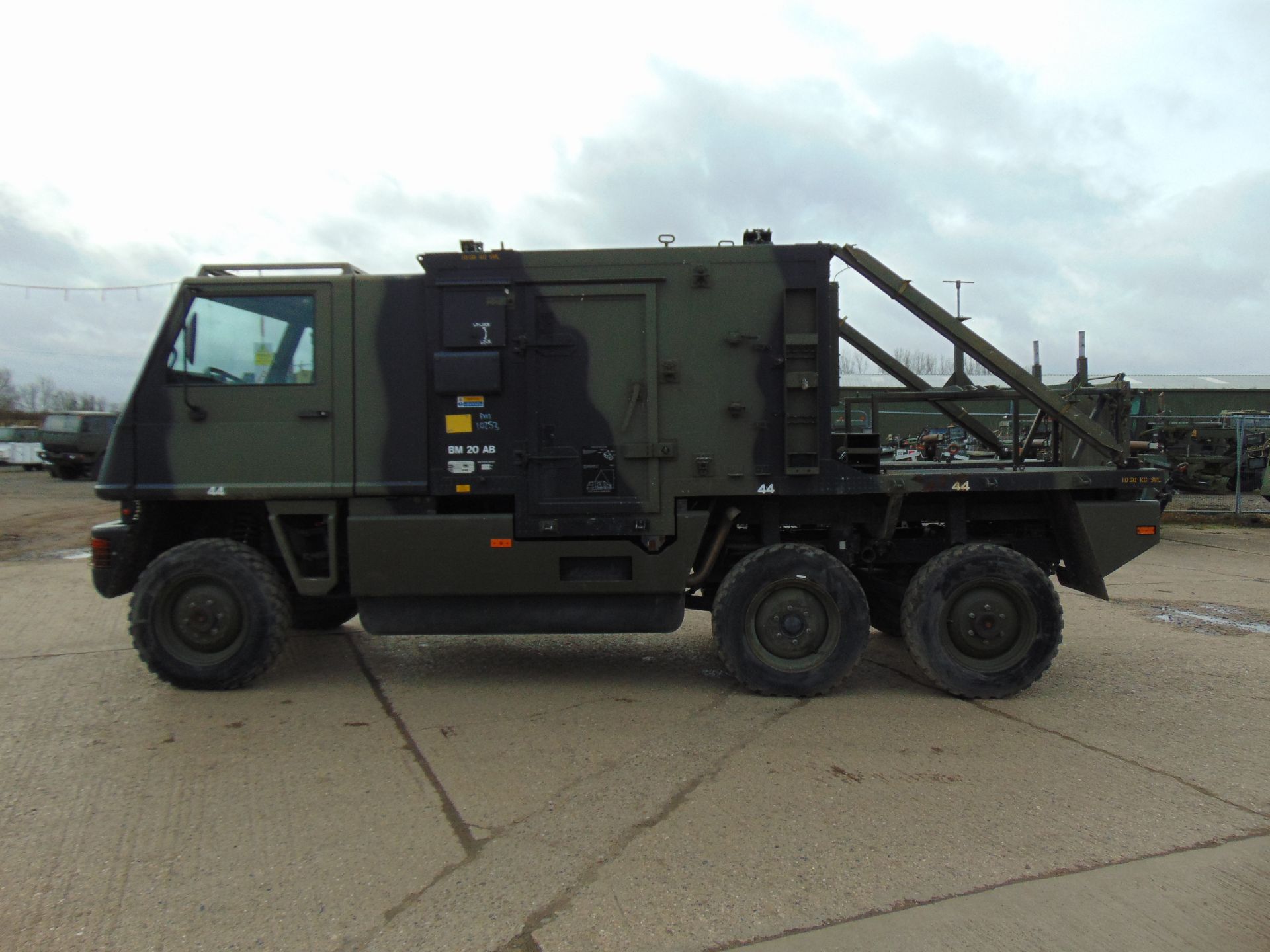 Ex Reserve Left Hand Drive Mowag Bucher Duro II 6x6 High-Mobility Tactical Vehicle - Image 4 of 16