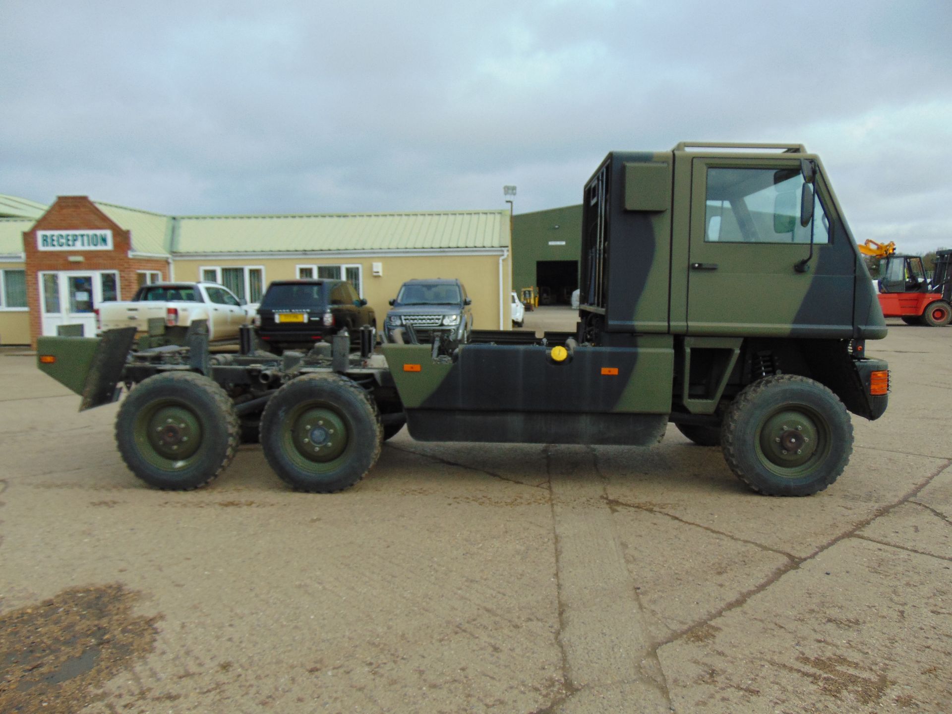 Ex Reserve Left Hand Drive Mowag Bucher Duro II 6x6 High-Mobility Tactical Vehicle - Image 5 of 14