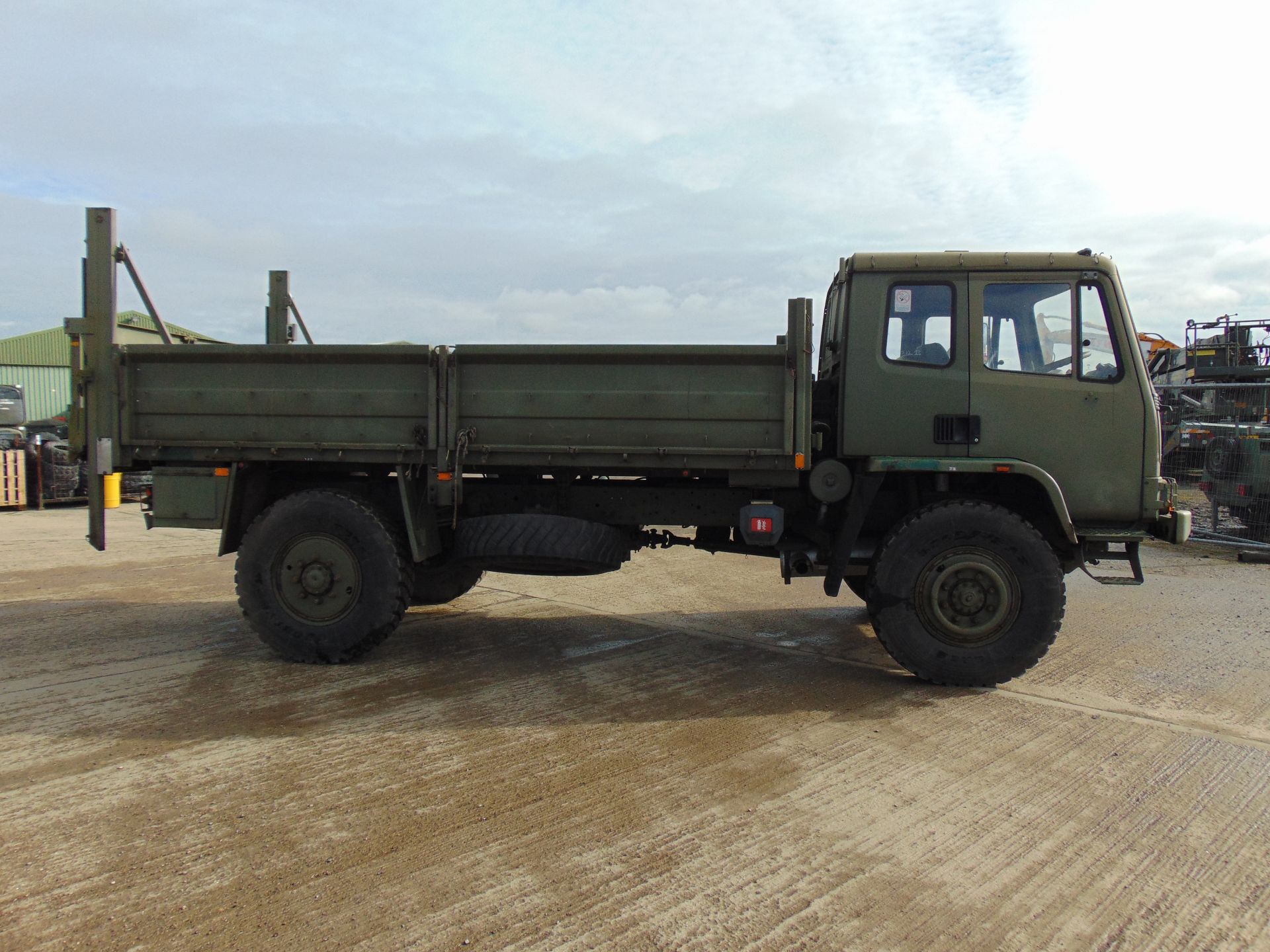 Leyland Daf 45/150 4 x 4 with Ratcliff 1000Kg Tail Lift - Image 5 of 17