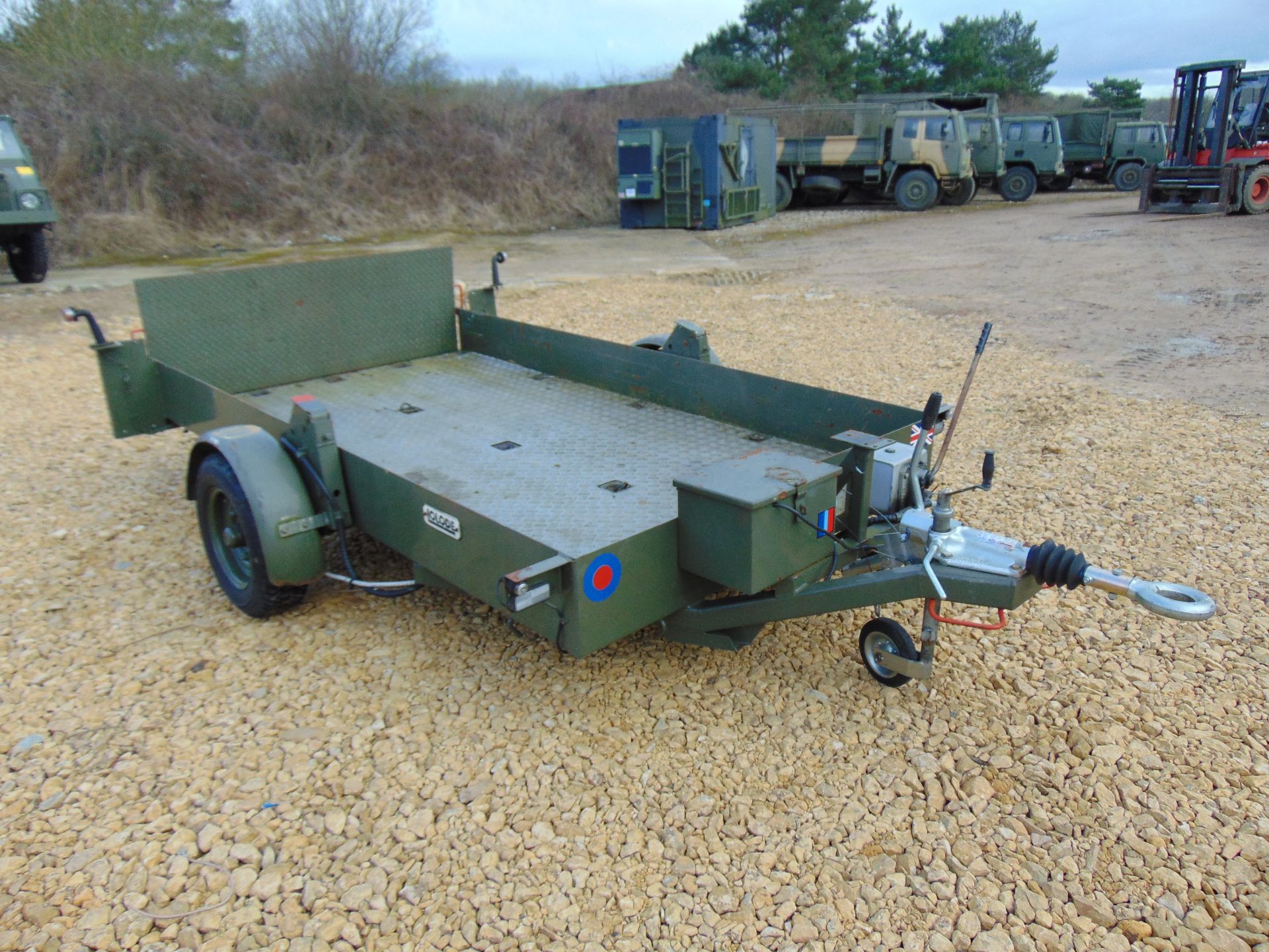 single axle Lolode King Hydraulic Lowering Trailer - Image 5 of 13