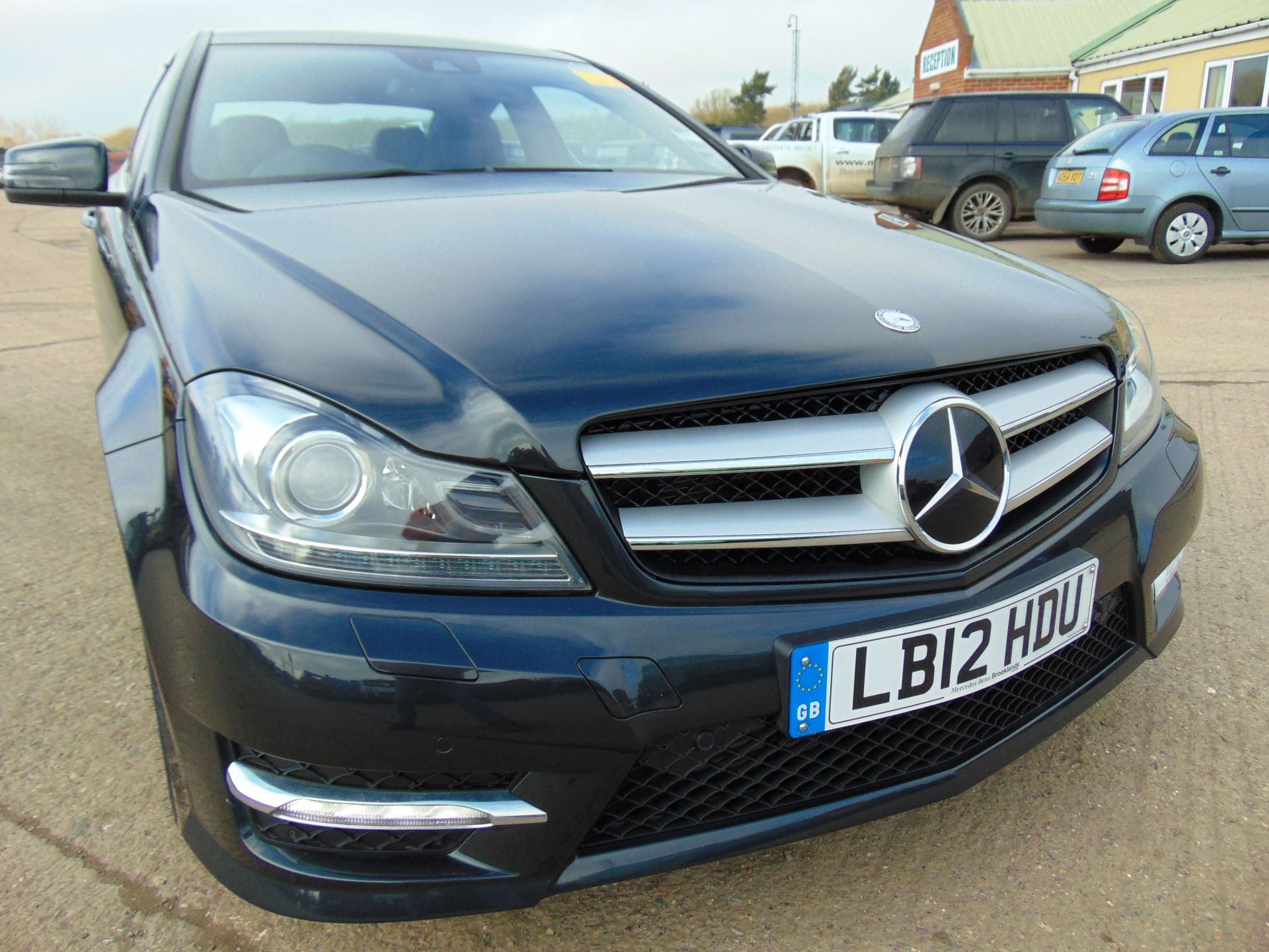 2012 Mercedes-Benz C Class 2.1 C250 CDI BlueEFFICIENCY AMG Sport 4dr Auto ONLY 7,860 miles!!! - Image 9 of 29