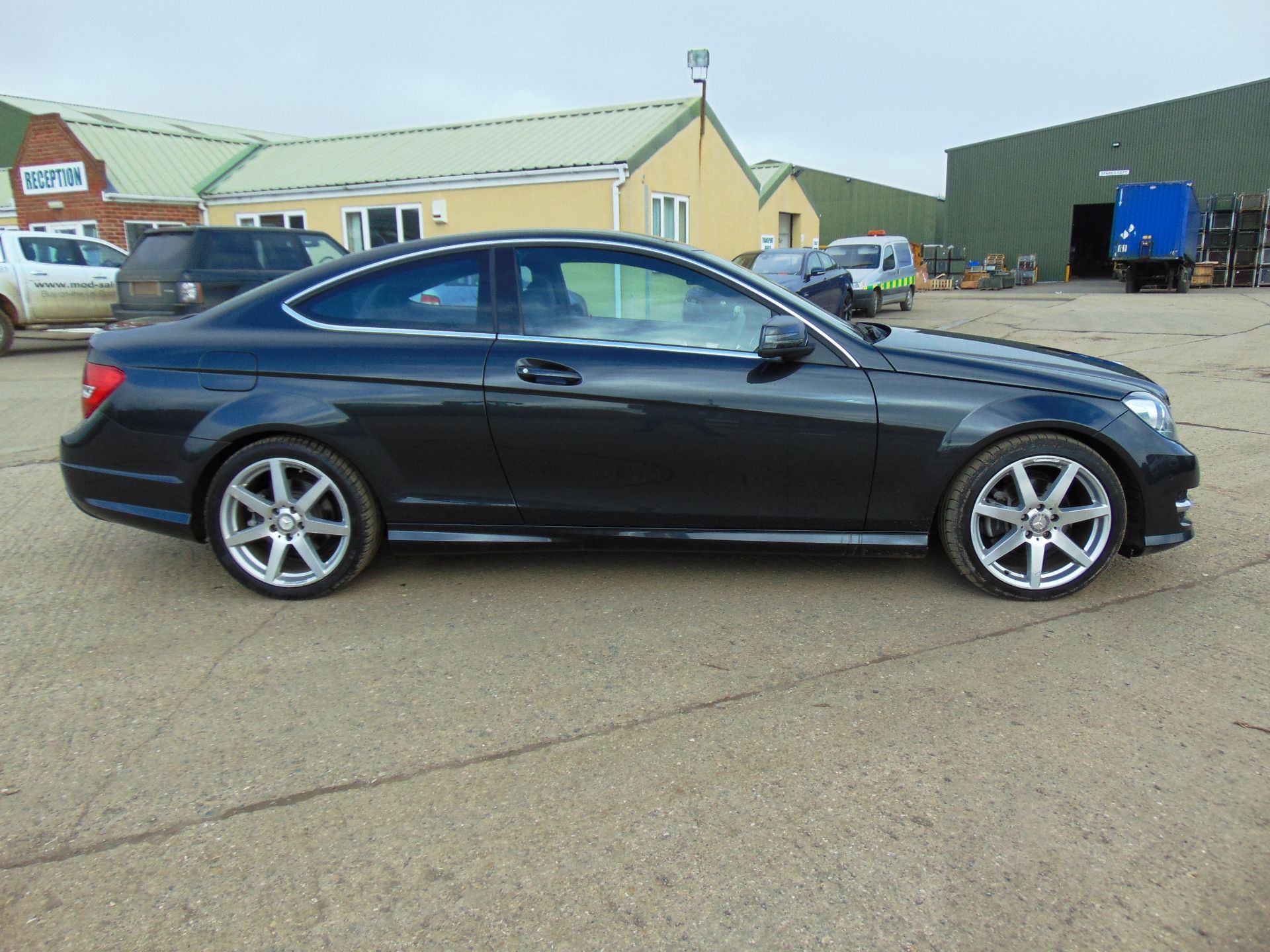 2012 Mercedes-Benz C Class 2.1 C250 CDI BlueEFFICIENCY AMG Sport 4dr Auto ONLY 7,860 miles!!! - Image 5 of 29