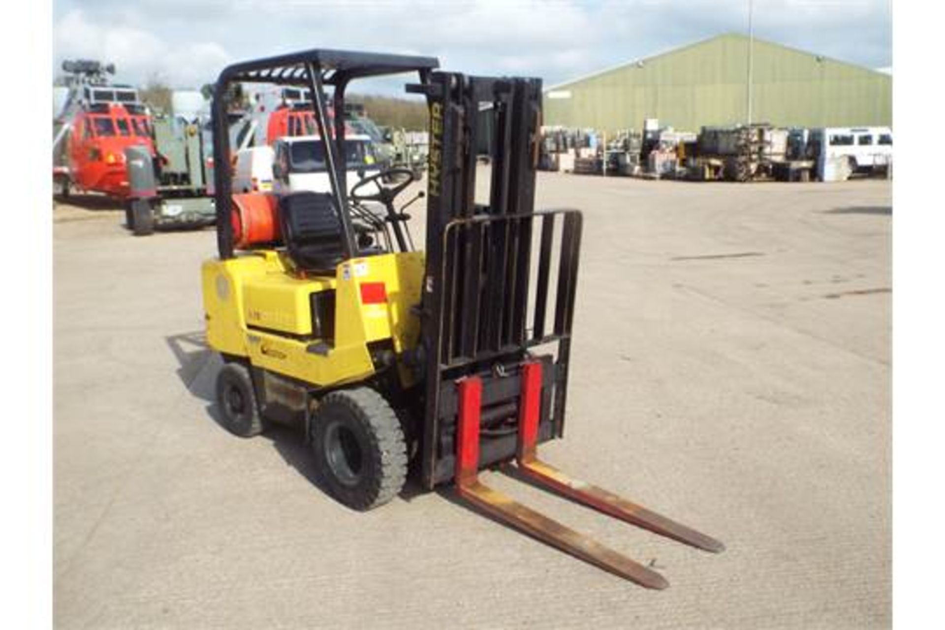 Hyster H1.75XL Counter Balance LPG Container Forklift - Image 2 of 19