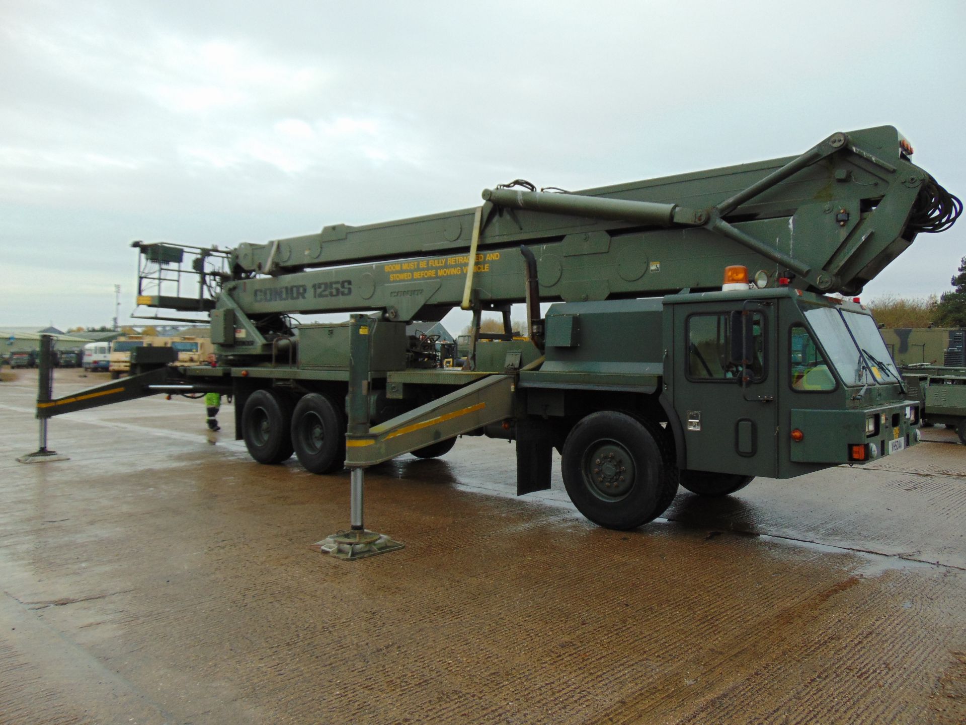 Condor 125S Elevating and Rotating Aerial Work Platform on 2000 Sabel 6x6 Truck - Image 27 of 32