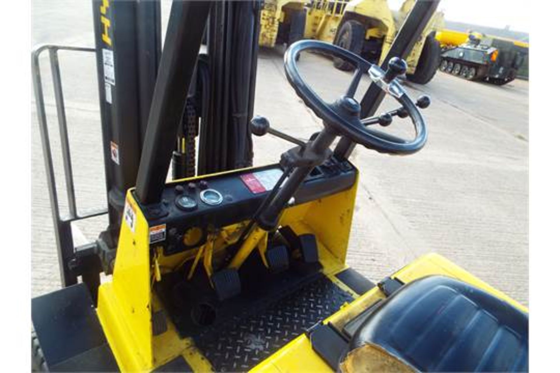 Hyster H1.75XL Counter Balance LPG Container Forklift - Image 11 of 19