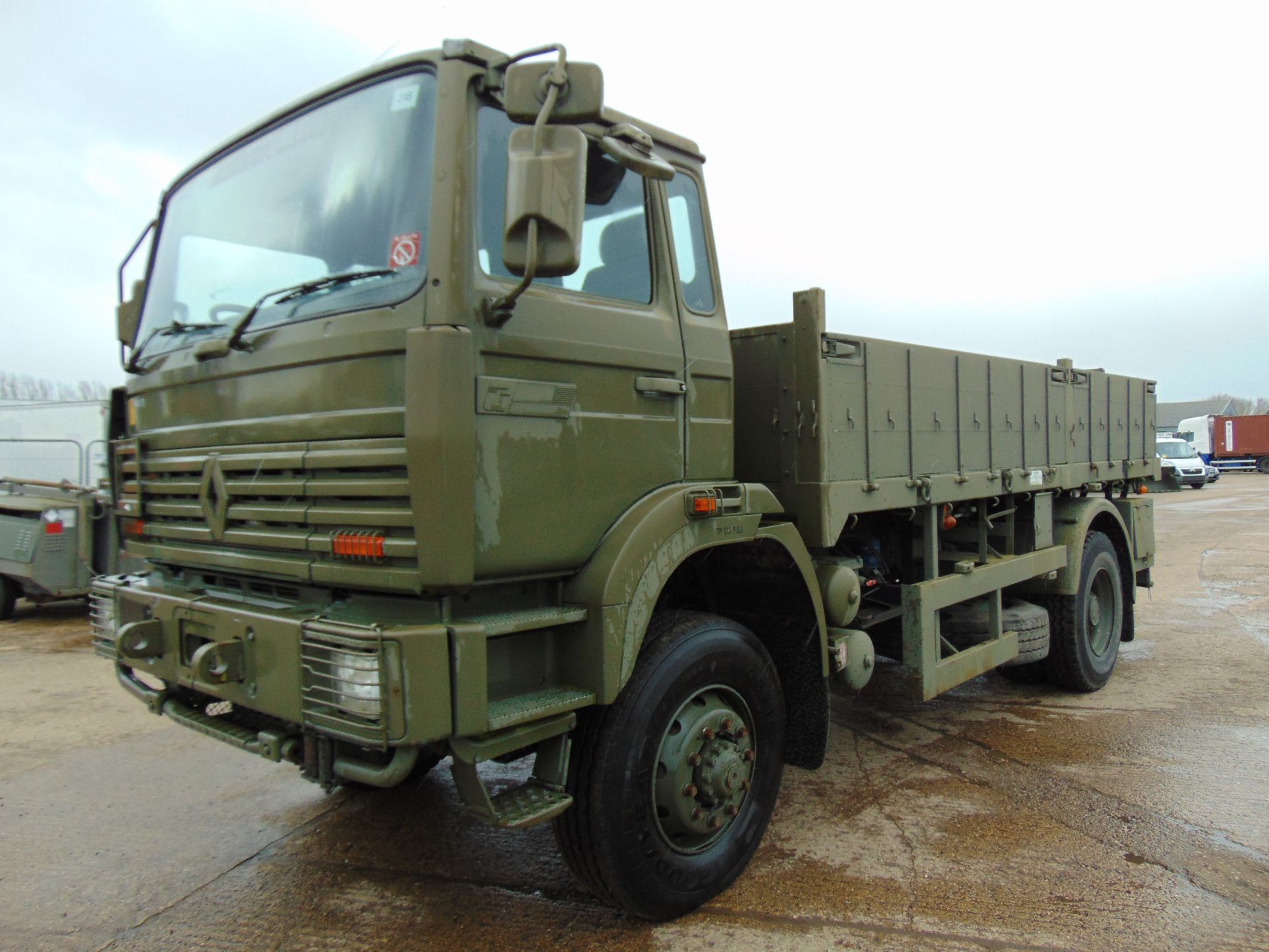 Renault G300 Maxter RHD 4x4 8T Cargo Truck with fitted winch which - Image 3 of 15
