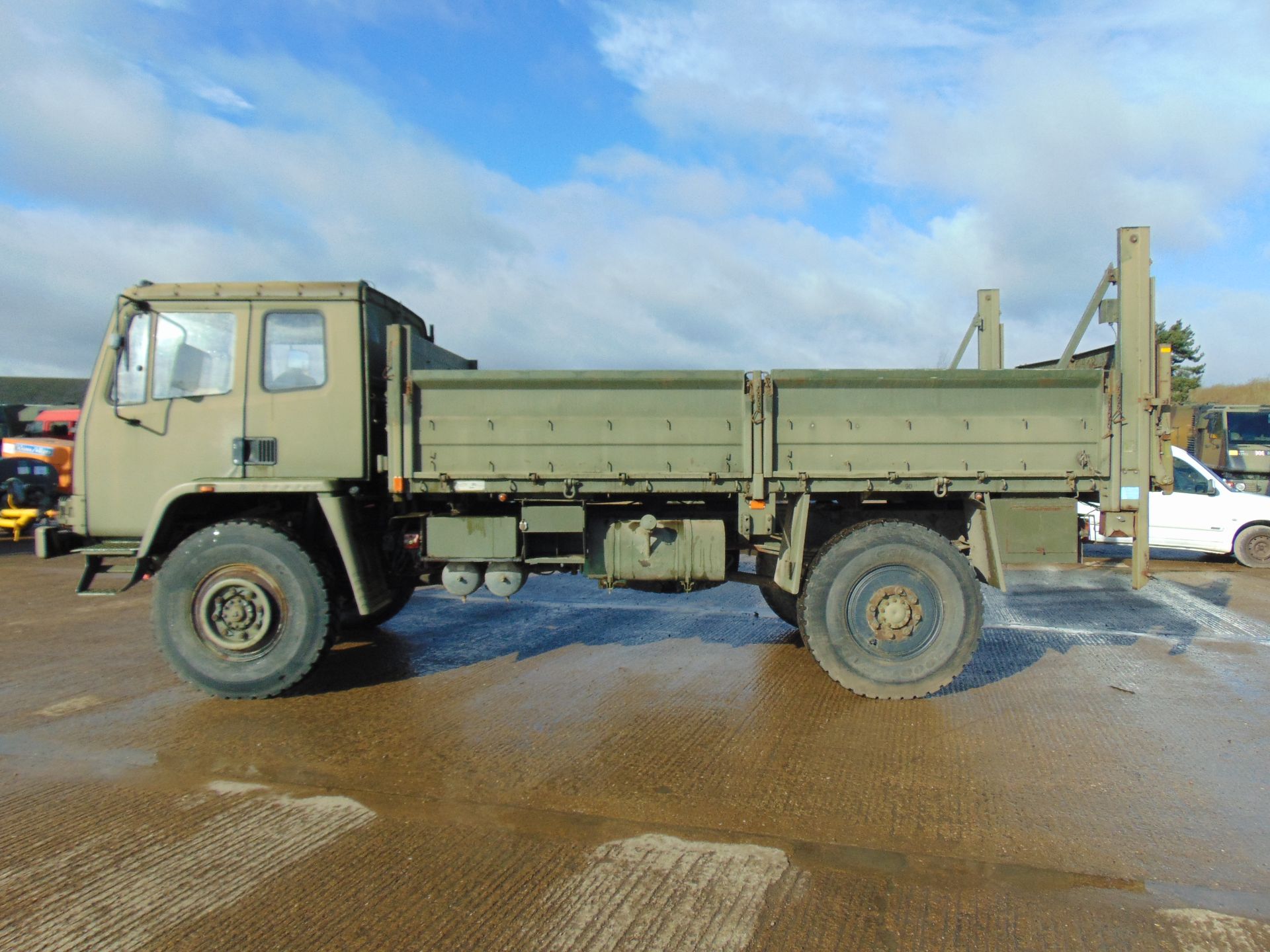 Leyland Daf 45/150 4 x 4 with Ratcliff 1000Kg Tail Lift - Image 4 of 15