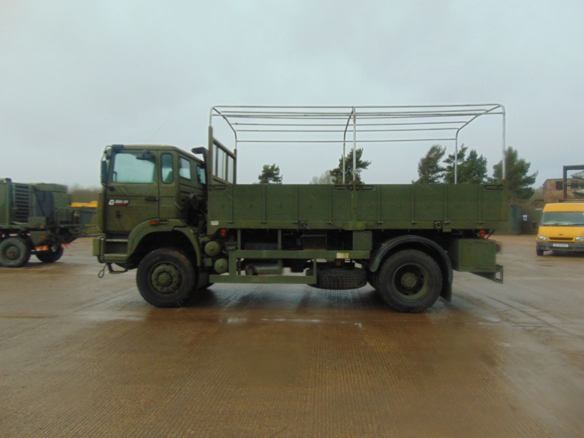 Renault G300 Maxter RHD 4x4 8T Cargo Truck with fitted winch - Image 4 of 16