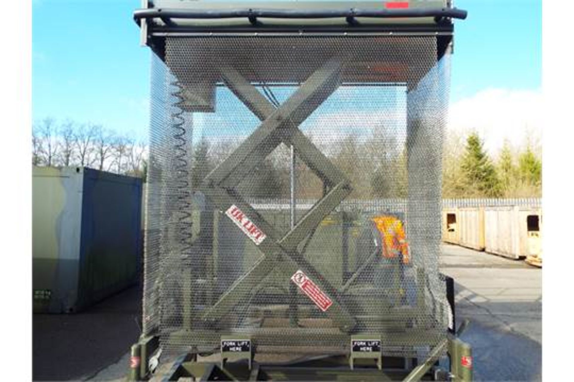 UK Lift 4m Mobile Hydraulic Work Platform - Image 3 of 16