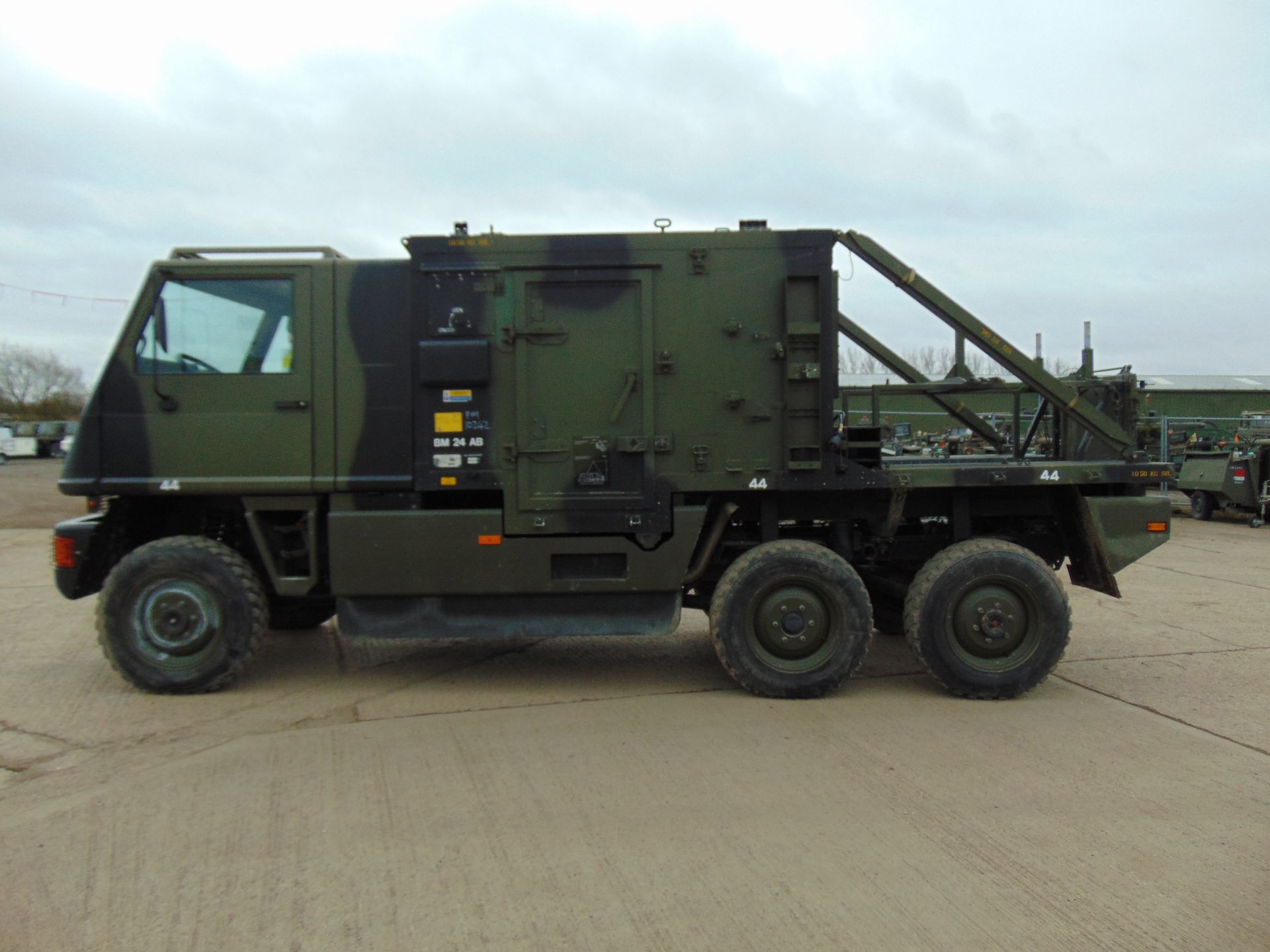 Ex Reserve Left Hand Drive Mowag Bucher Duro II 6x6 High-Mobility Tactical Vehicle - Image 4 of 15