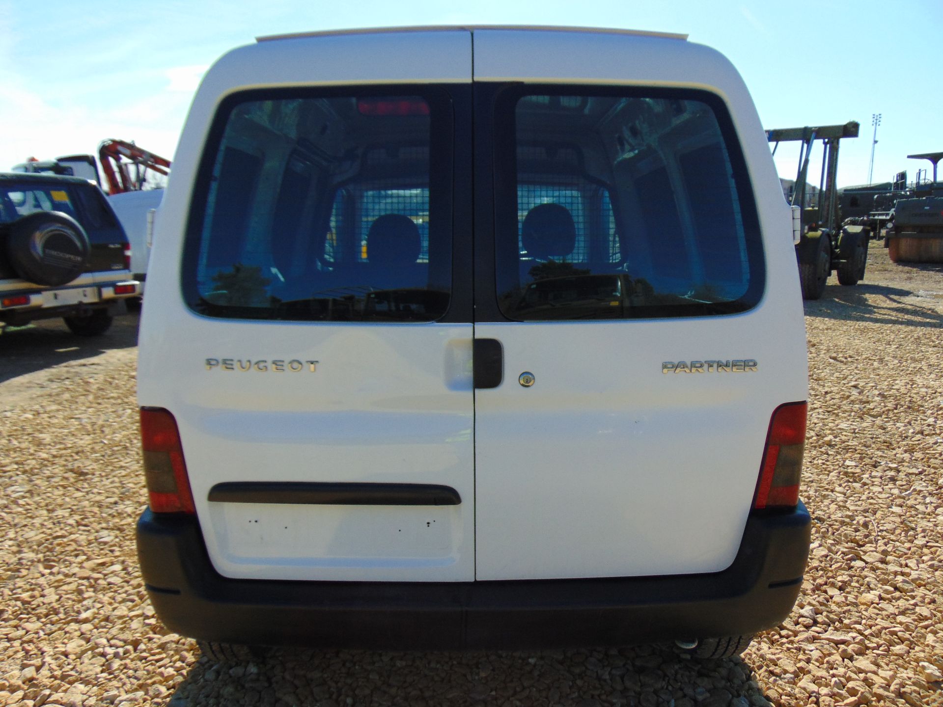 Peugeot Partner Van - Image 7 of 16