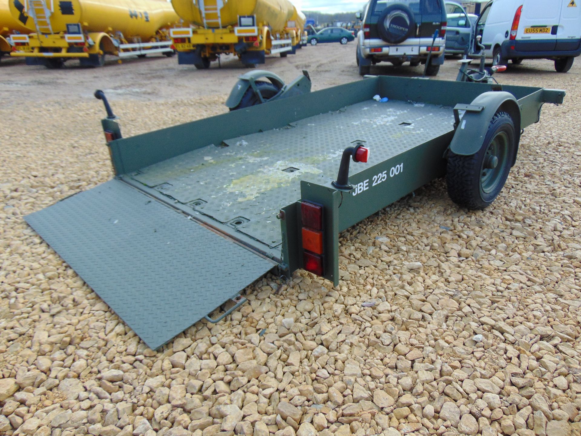 single axle Lolode King Hydraulic Lowering Trailer - Image 8 of 14