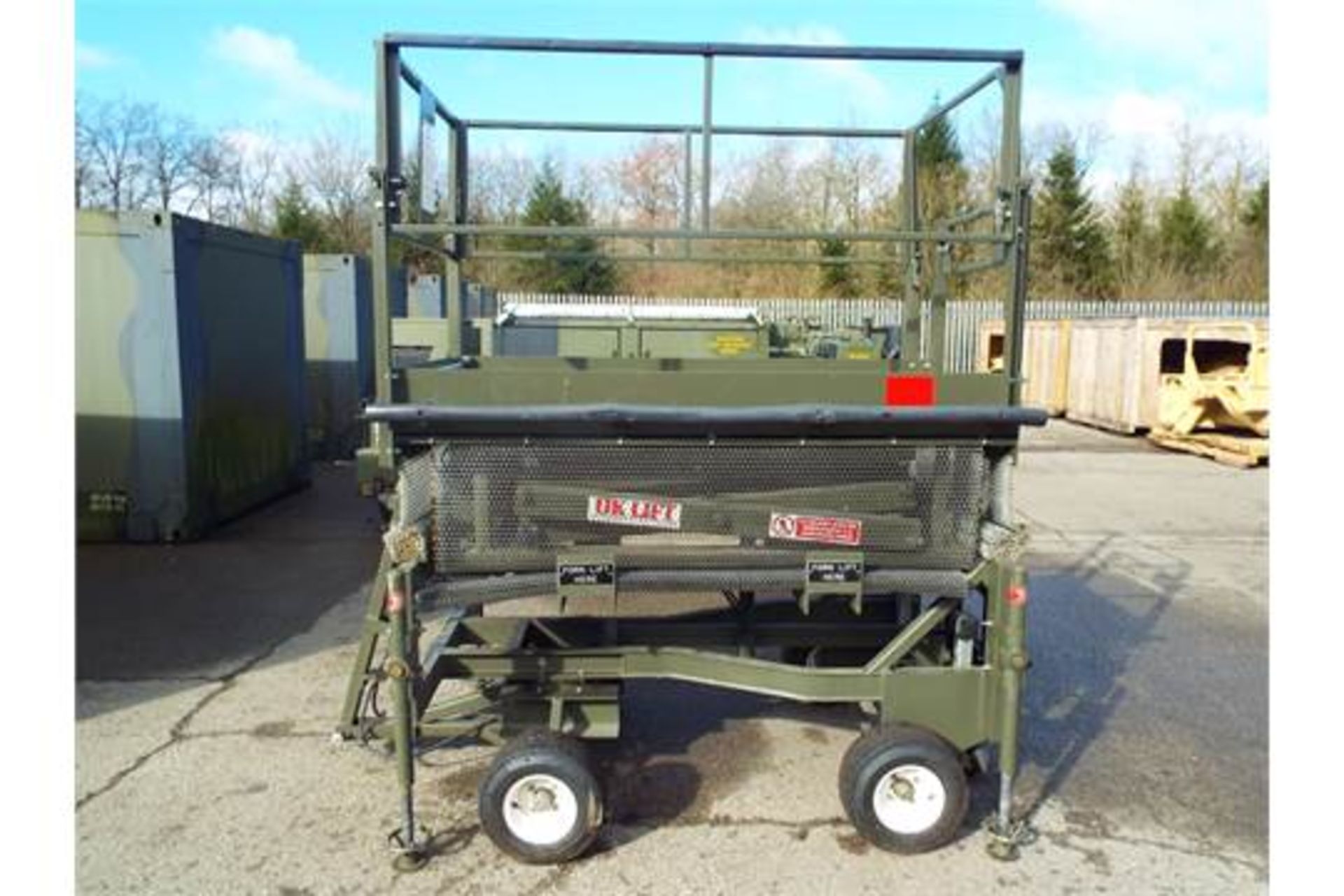 UK Lift 4m Mobile Hydraulic Work Platform - Image 8 of 16