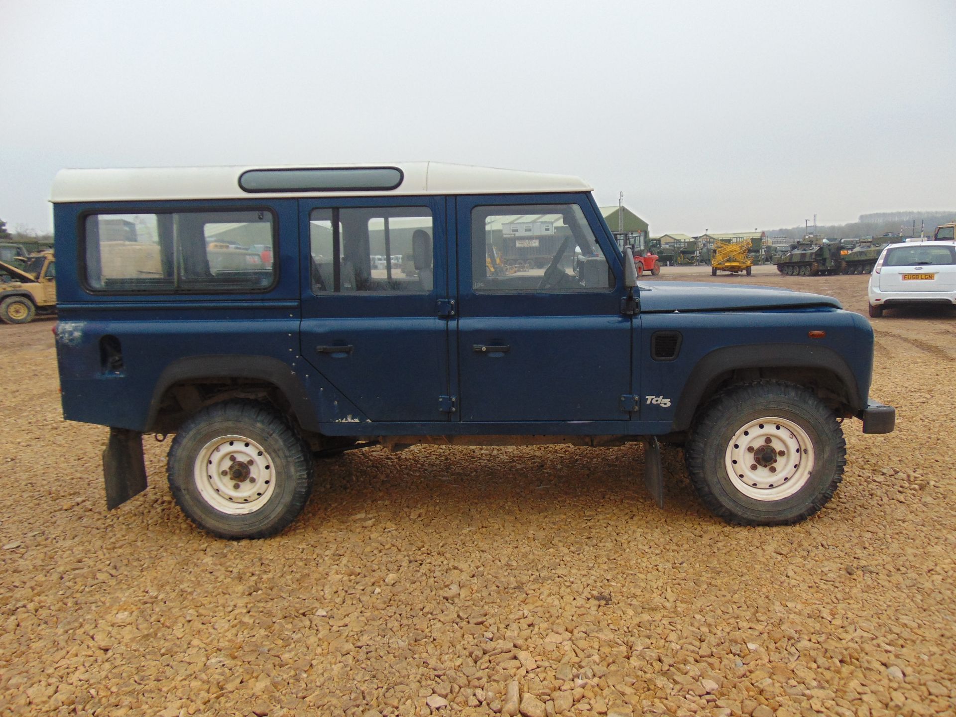 2002 Land Rover 110 TD5 Station Wagon - Image 5 of 20