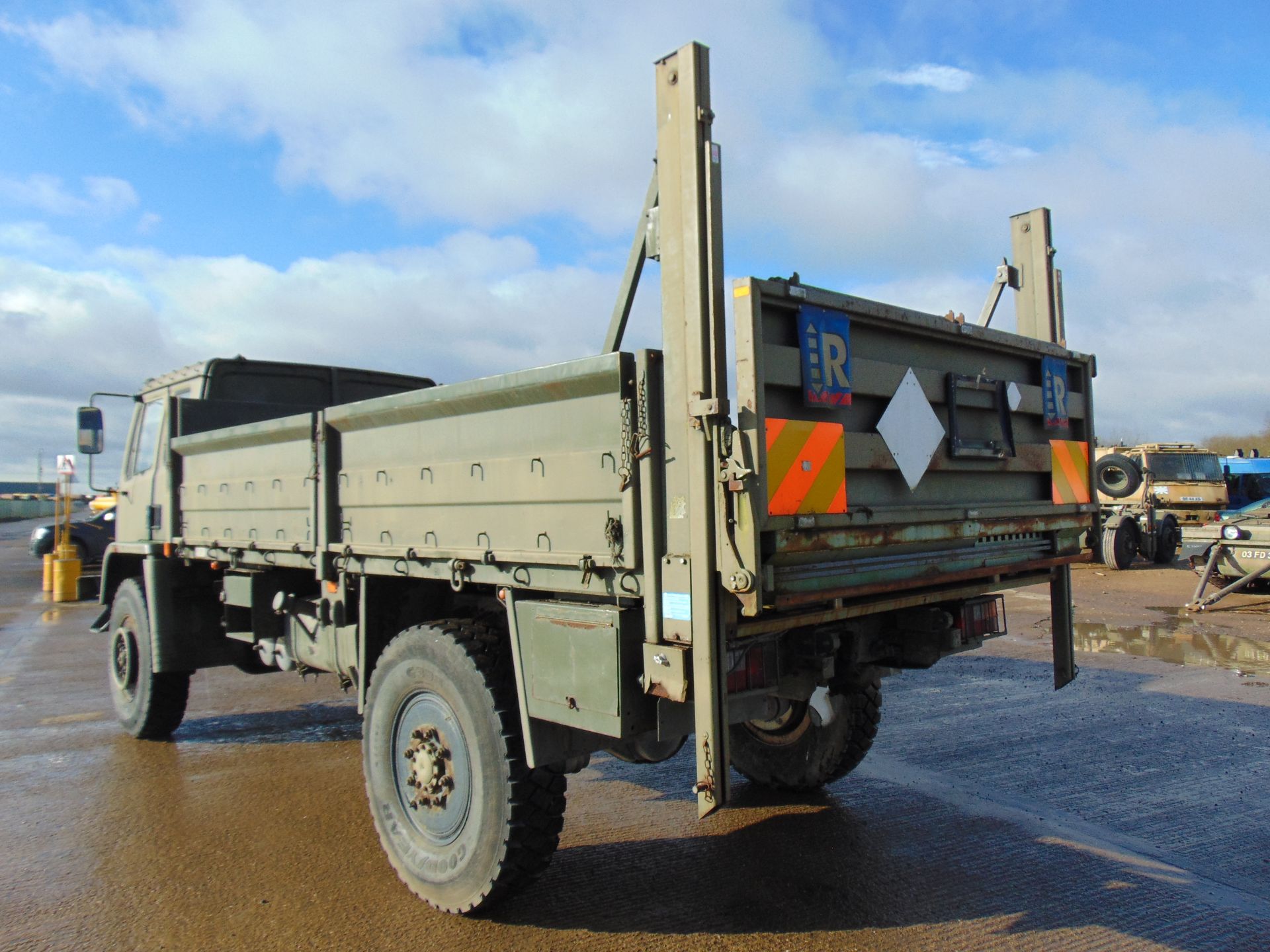 Leyland Daf 45/150 4 x 4 with Ratcliff 1000Kg Tail Lift - Image 6 of 15