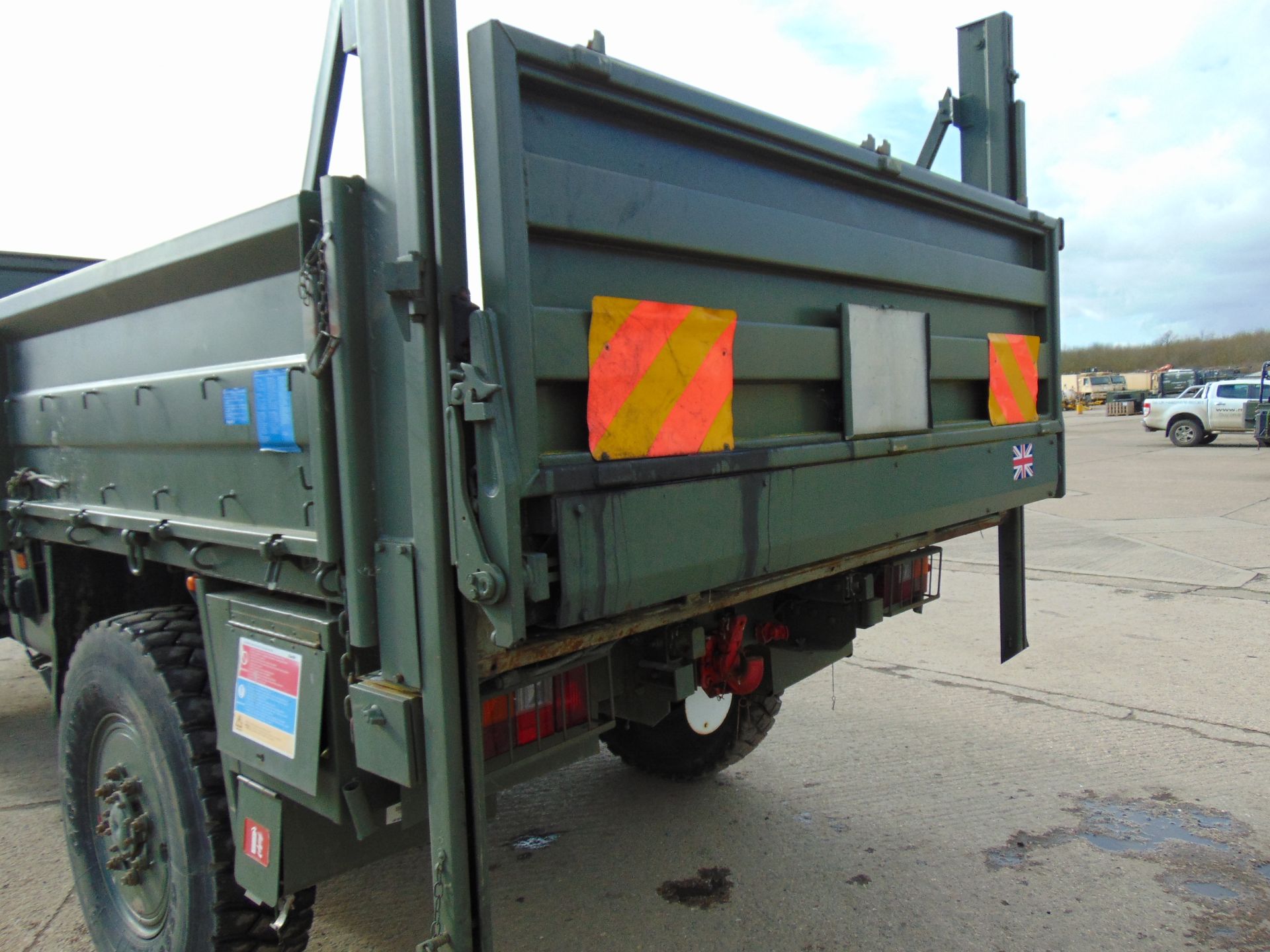 Leyland Daf 45/150 4 x 4 with Ratcliff 1000Kg Tail Lift - Image 17 of 19