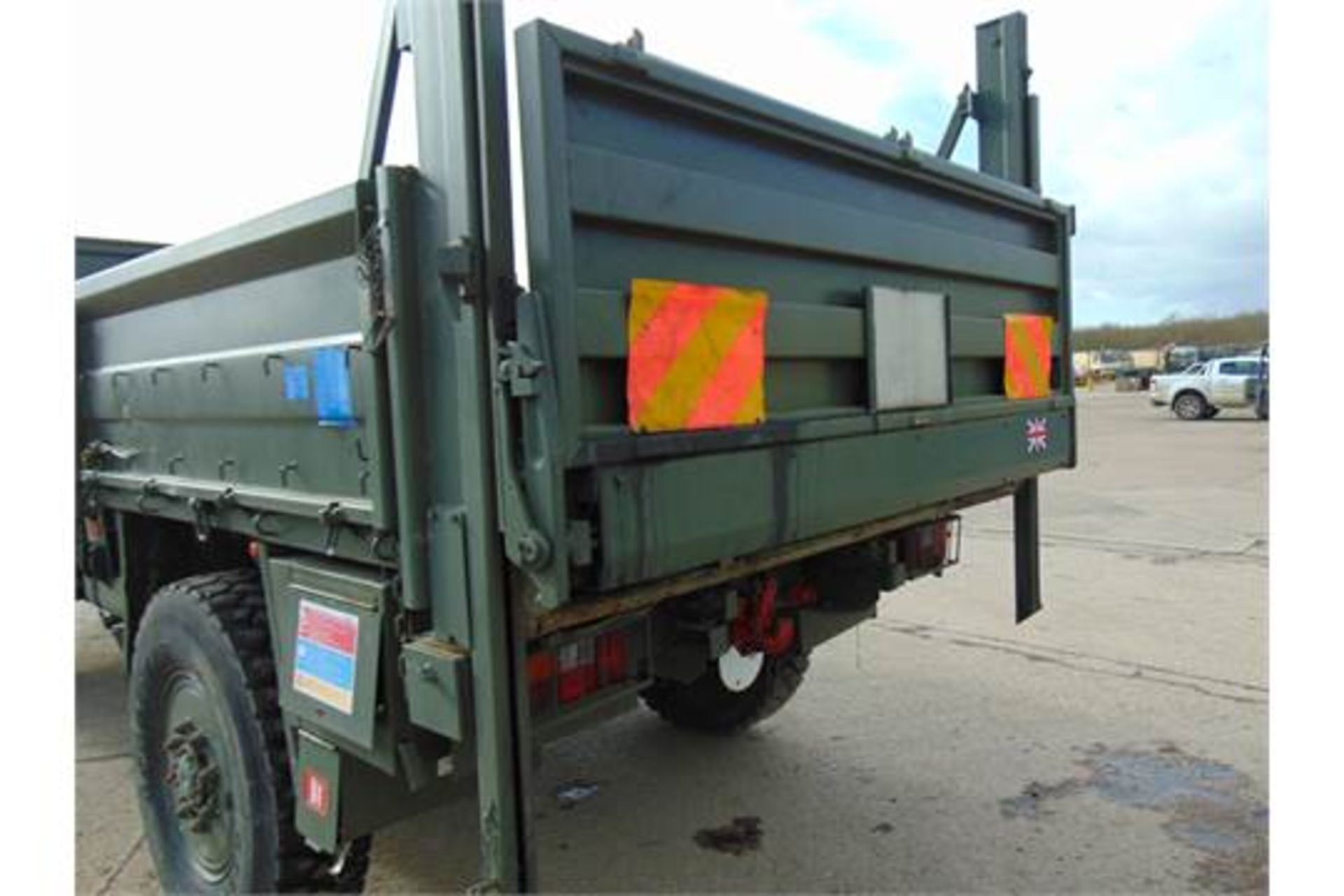 Leyland Daf 45/150 4 x 4 with Ratcliff 1000Kg Tail Lift - Image 8 of 19