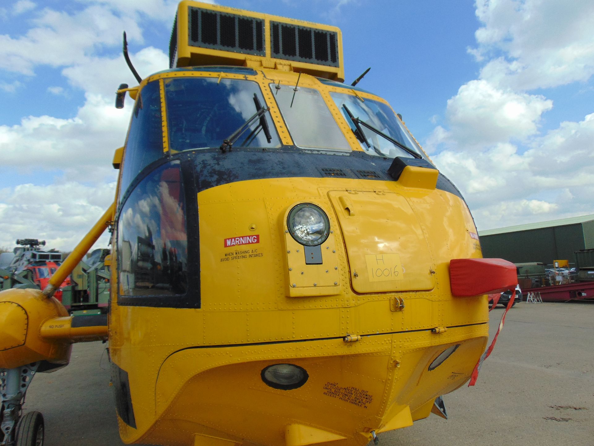 Westland Sea King HAR.3 (TAIL NUMBER ZE369) Airframe - Image 11 of 52