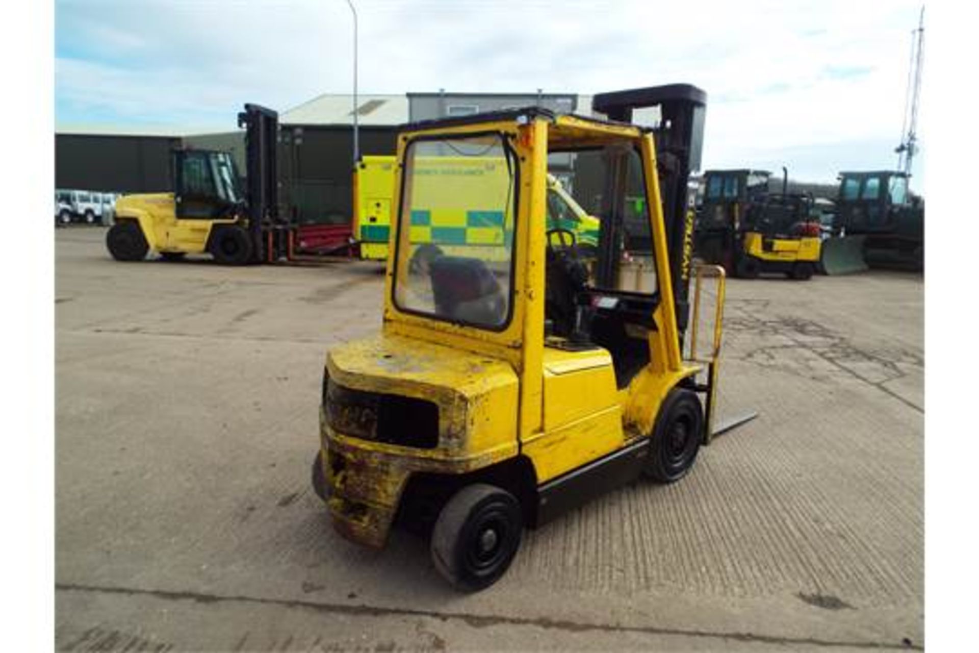 Hyster H2.00XM Counter Balance Diesel Forklift - Image 7 of 18