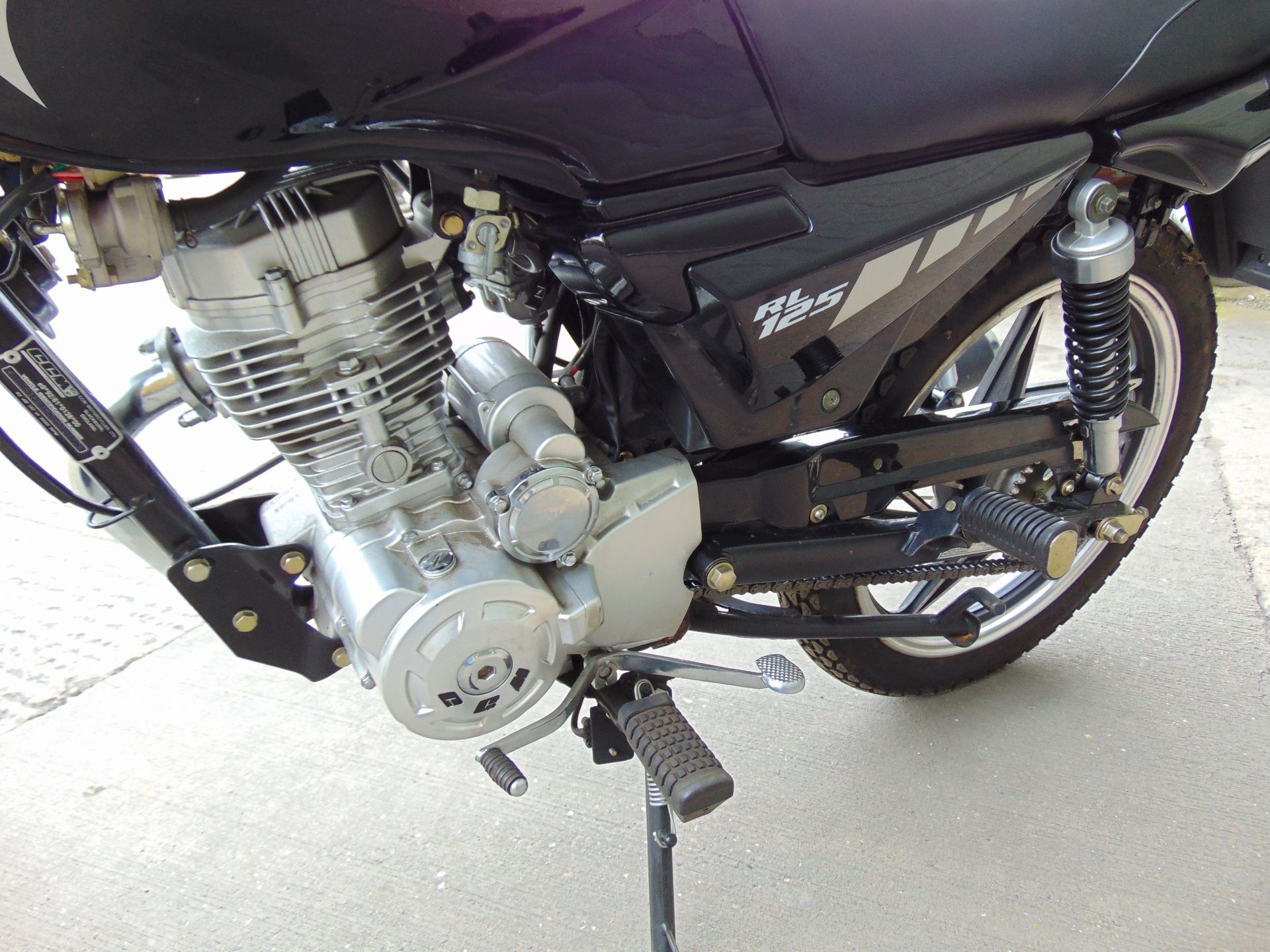 CCM RL 125 Motorbike - Image 7 of 12