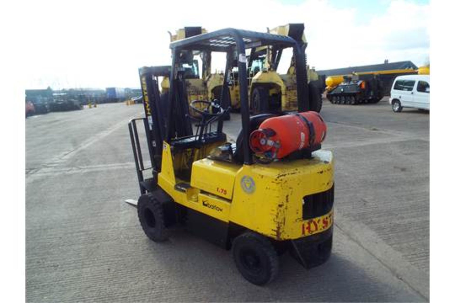 Hyster H1.75XL Counter Balance LPG Container Forklift - Image 9 of 19