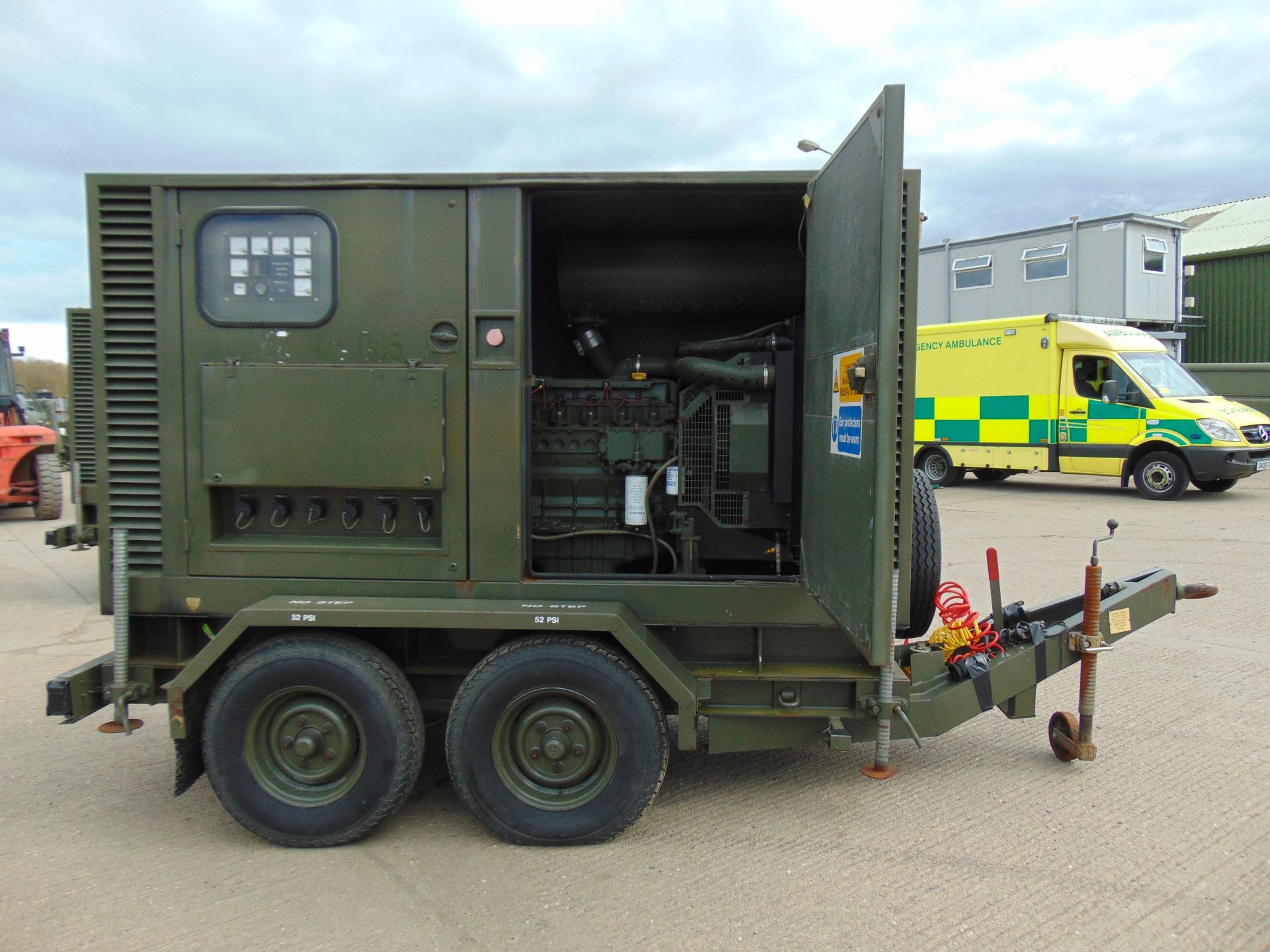 EX RESERVE Hunting Engineering 150KVA Volvo PENTA TAD720GE 6 Cylinder Turbo Diesel Generator