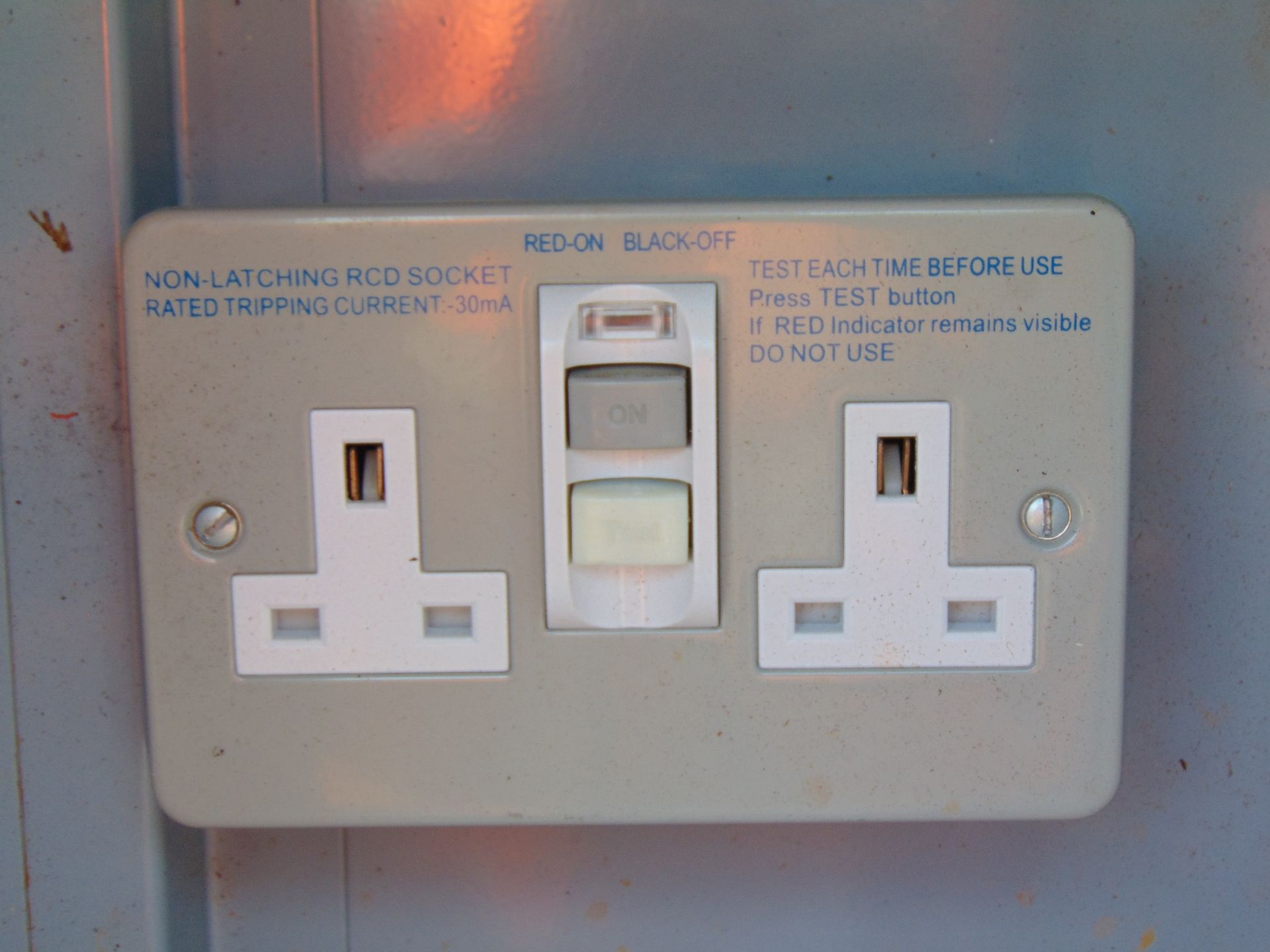 8 x Battery Banks - Charging Stations - Charging Lockers - Power Tool Lockers - 11 Door - Image 8 of 9