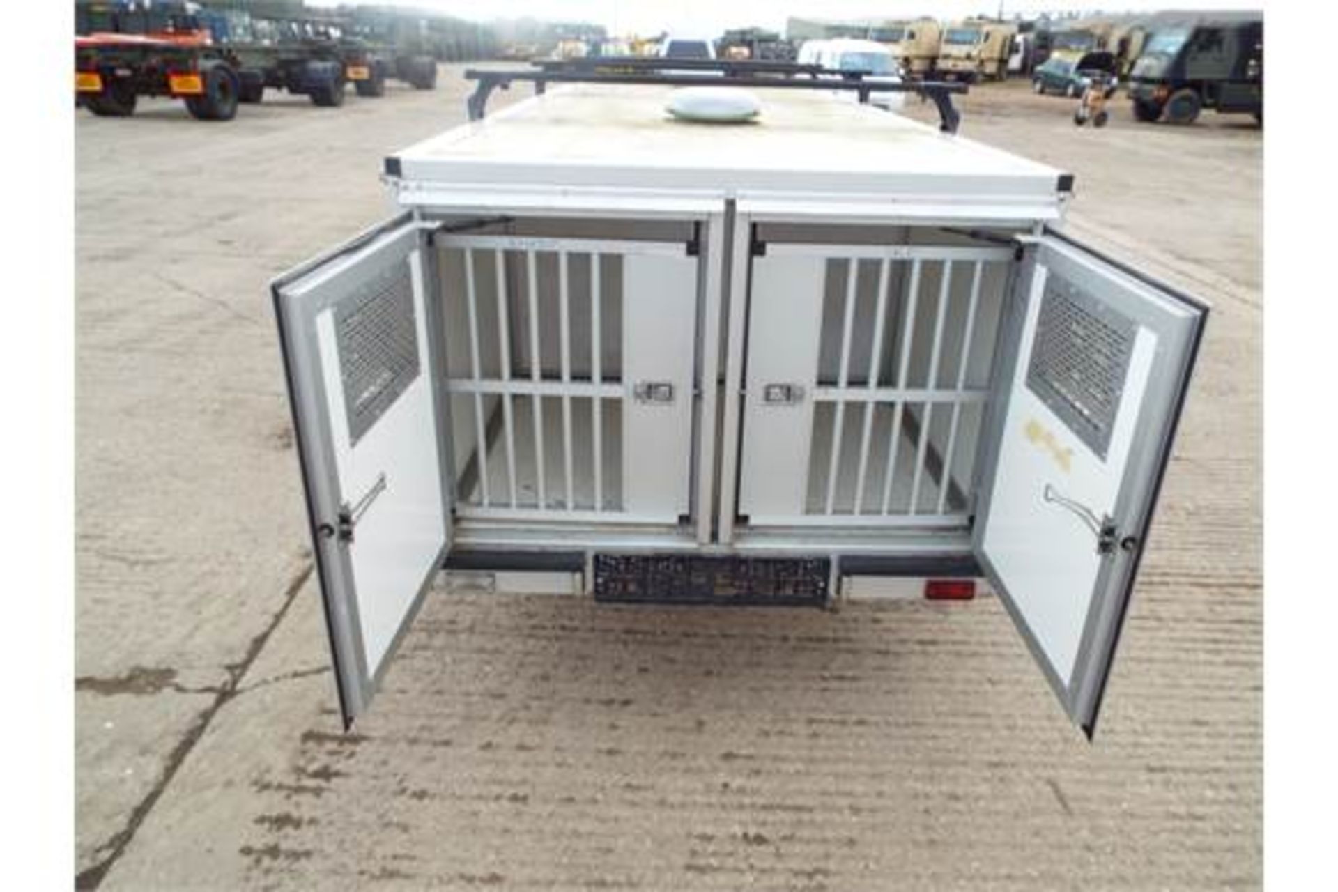 WT-Metall Twin Axle 10 Berth Dog Trailer - Image 11 of 21