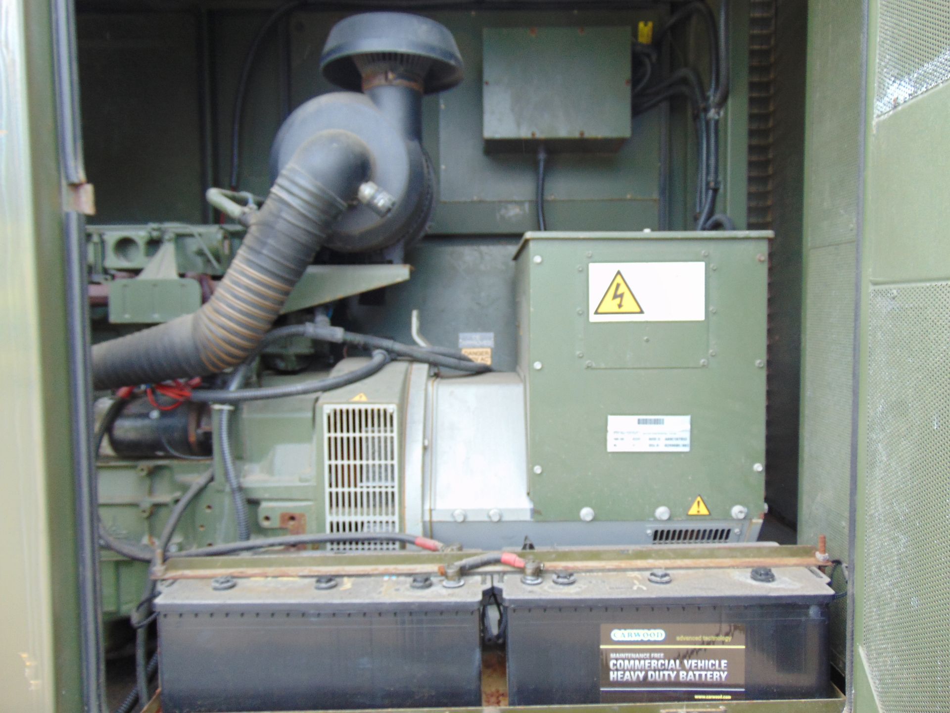 EX RESERVE Hunting Engineering 150KVA Volvo PENTA TAD720GE 6 Cylinder Turbo Diesel Generator - Image 10 of 18